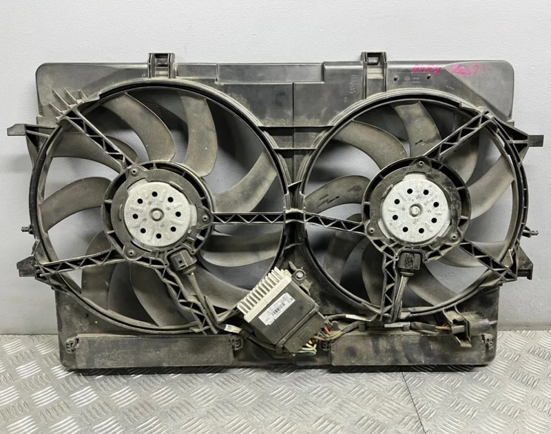 Вентилятор Audi Q5 8R