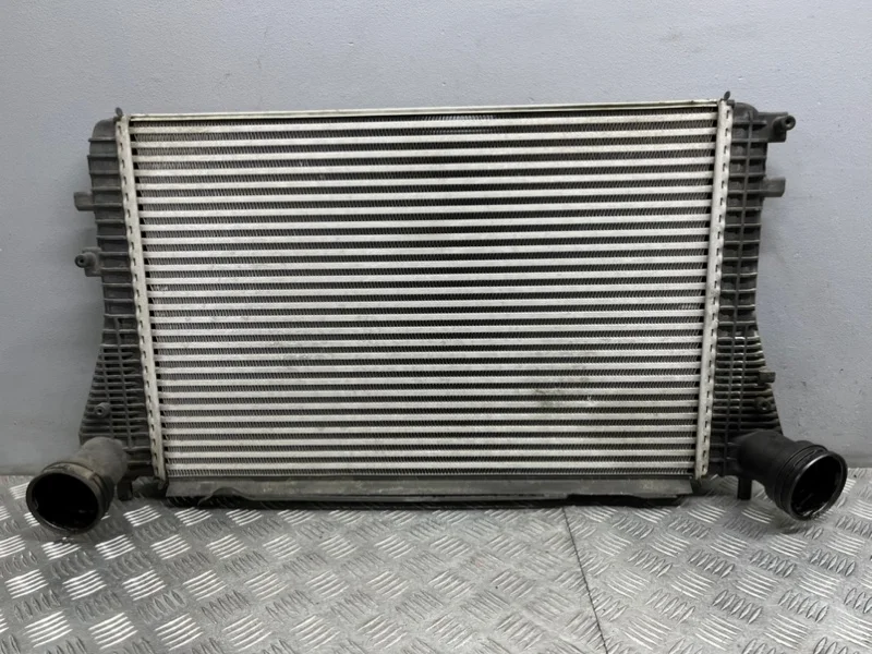Интеркулер Volkswagen Passat B6