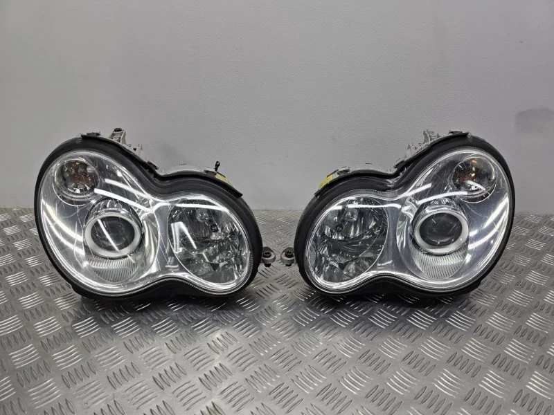 Фары комплект Mercedes W203