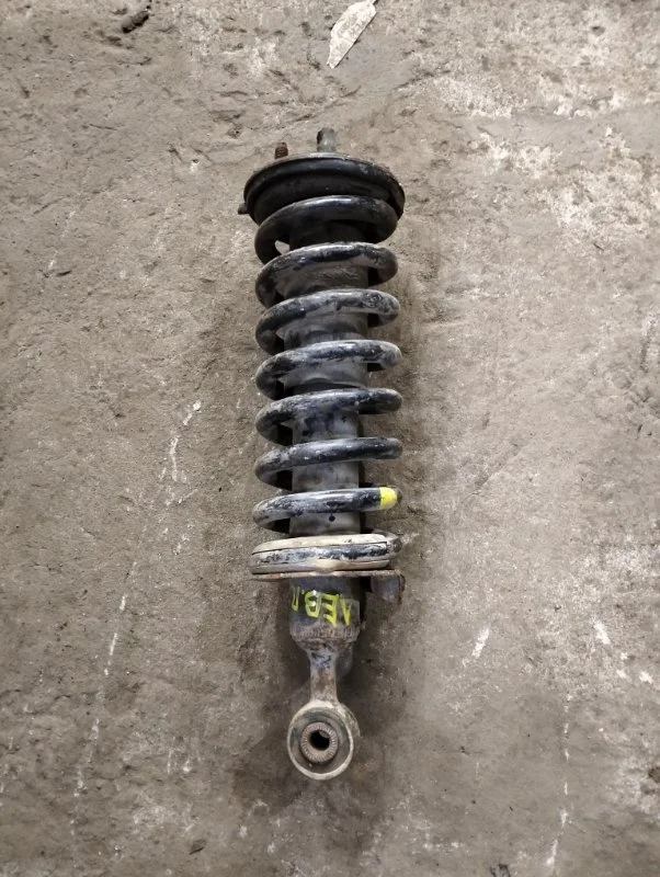 Амортизатор передний Nissan Navara (D40) 2004-2015 2008 56100EB37E 2.5 D YD25DDTI