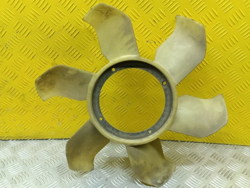 Крыльчатка вискомуфты Mitsubishi L200 (2006-2015) 2008 1320A015 ПИКАП 2.5 D 4D56