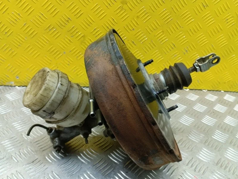 Цилиндр тормозной главный Mitsubishi L200 (2006-2015) 2011 MN102441 ПИКАП 2.5 D 4D56