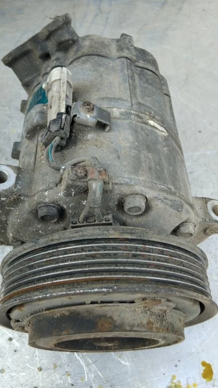 Компрессор кондиционера opel VECTRA 2004