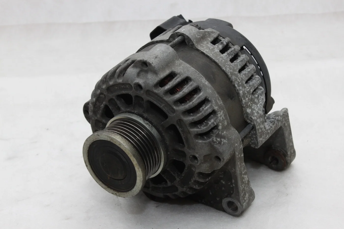 Генератор 100А 13500577 BF Астра J,Инсигниа