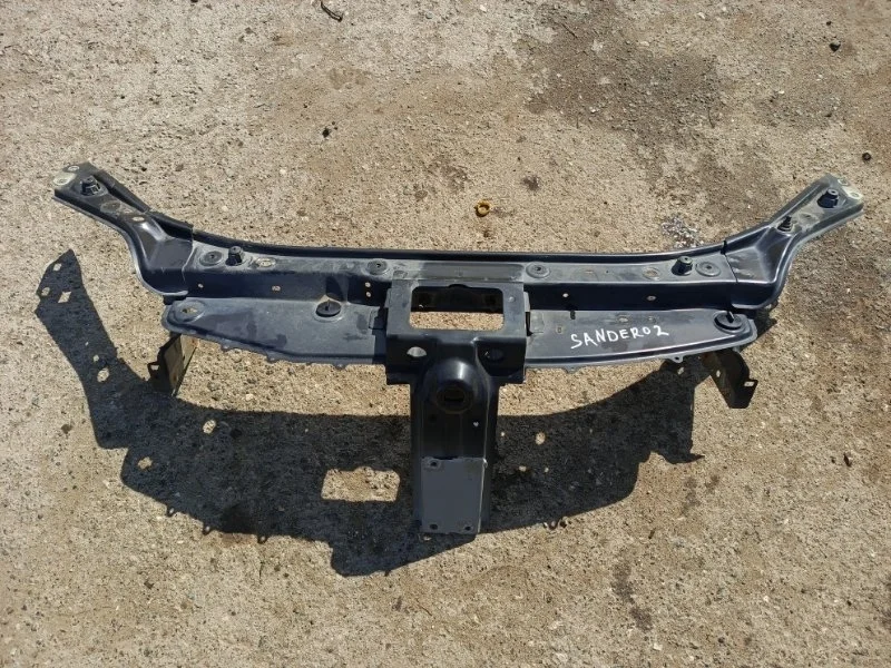 Верхняя панель телевизора Renault Sandero 2016 625124272R ХЭТЧБЕК D4FF732