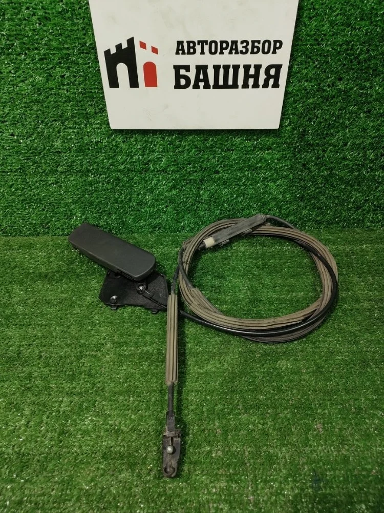 Трос капота Volkswagen Touareg 2016 7P6823531B NF CMTA