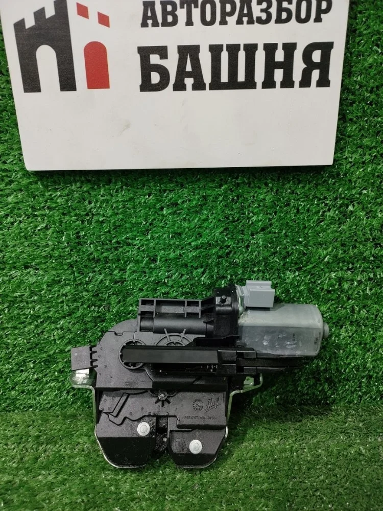 Замок багажника Volkswagen Touareg 2016 7P0827505M NF CMTA