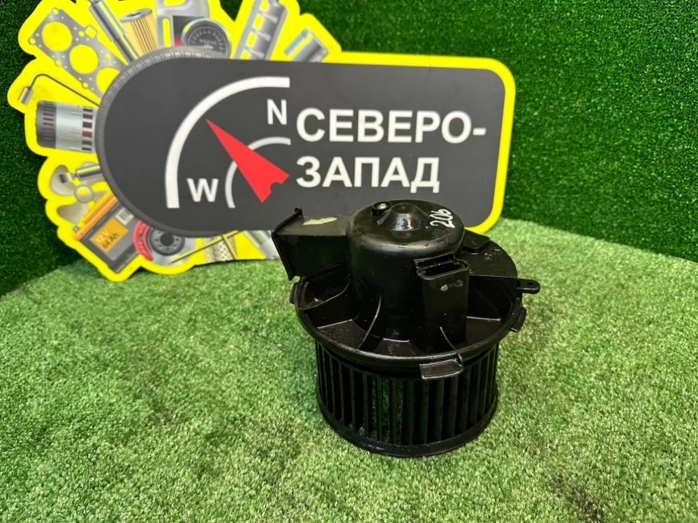 Моторчик печки Peugeot 206 2007 6441K0 2B KFW, передний