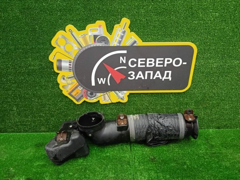 Воздуховод воздушного фильтра Toyota Land Cruiser 2011 1770951010 200 1VDFTV