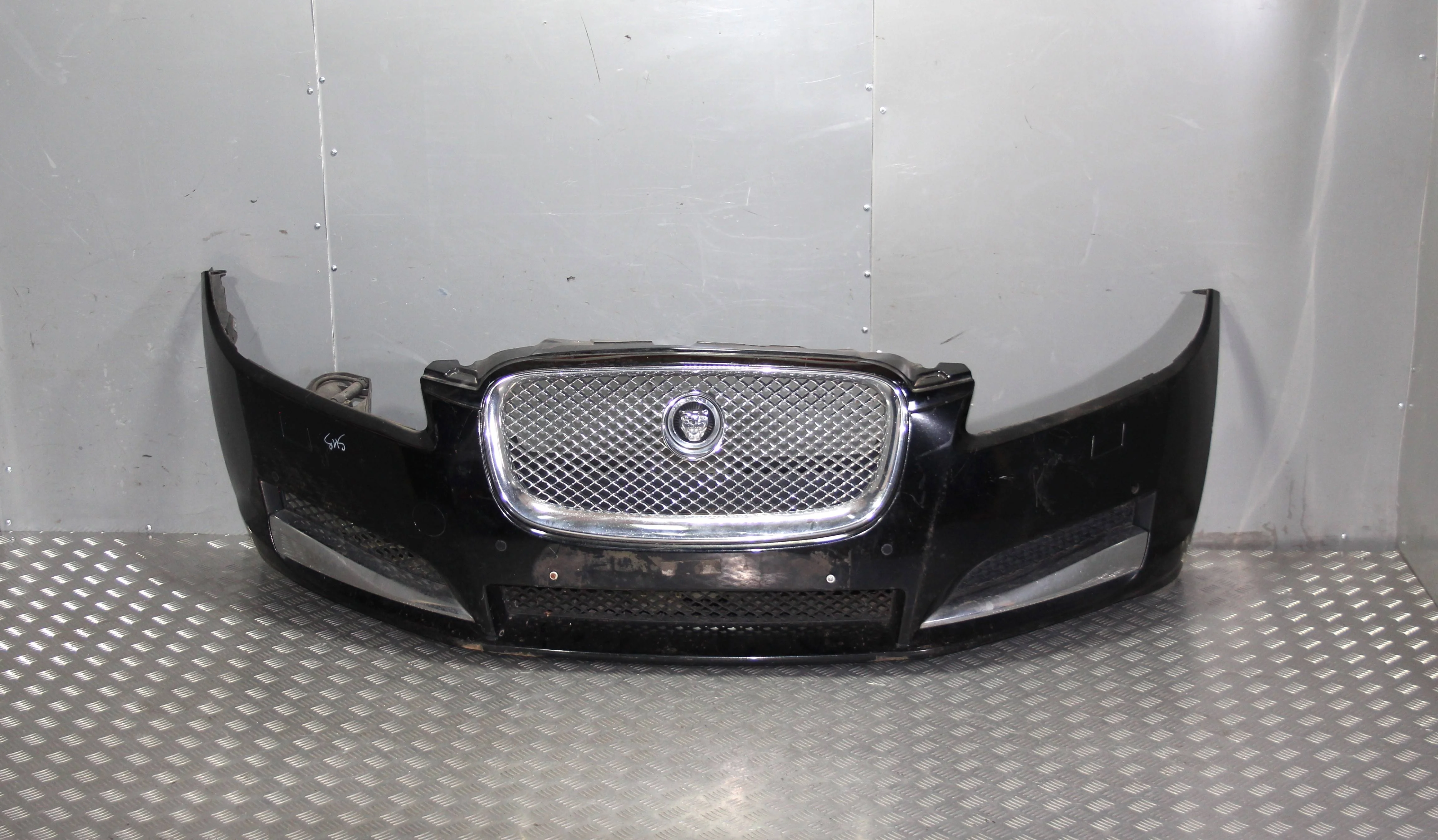 Бампер передний JAGUAR XF I рестайлинг (2011—2015)