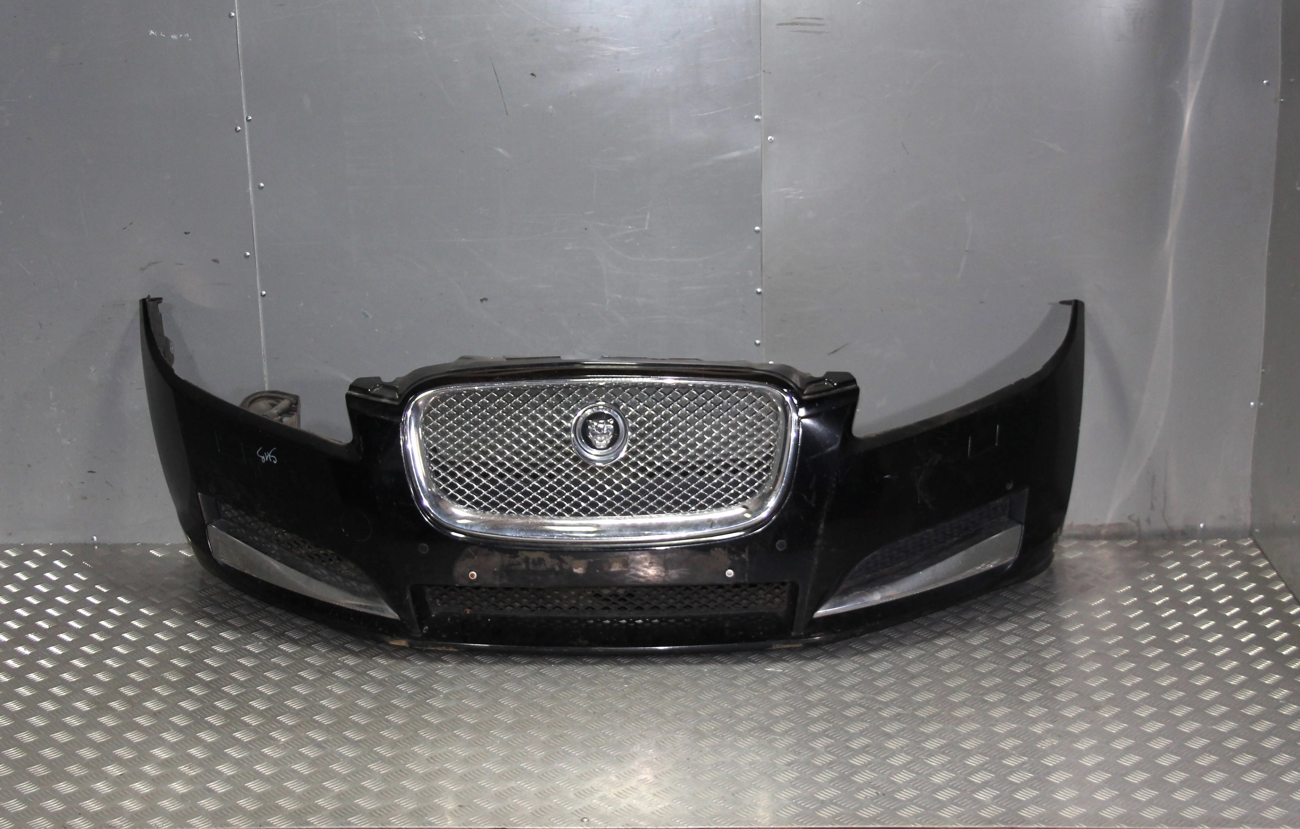 Решетка радиатора JAGUAR XF I рестайлинг (2011—20