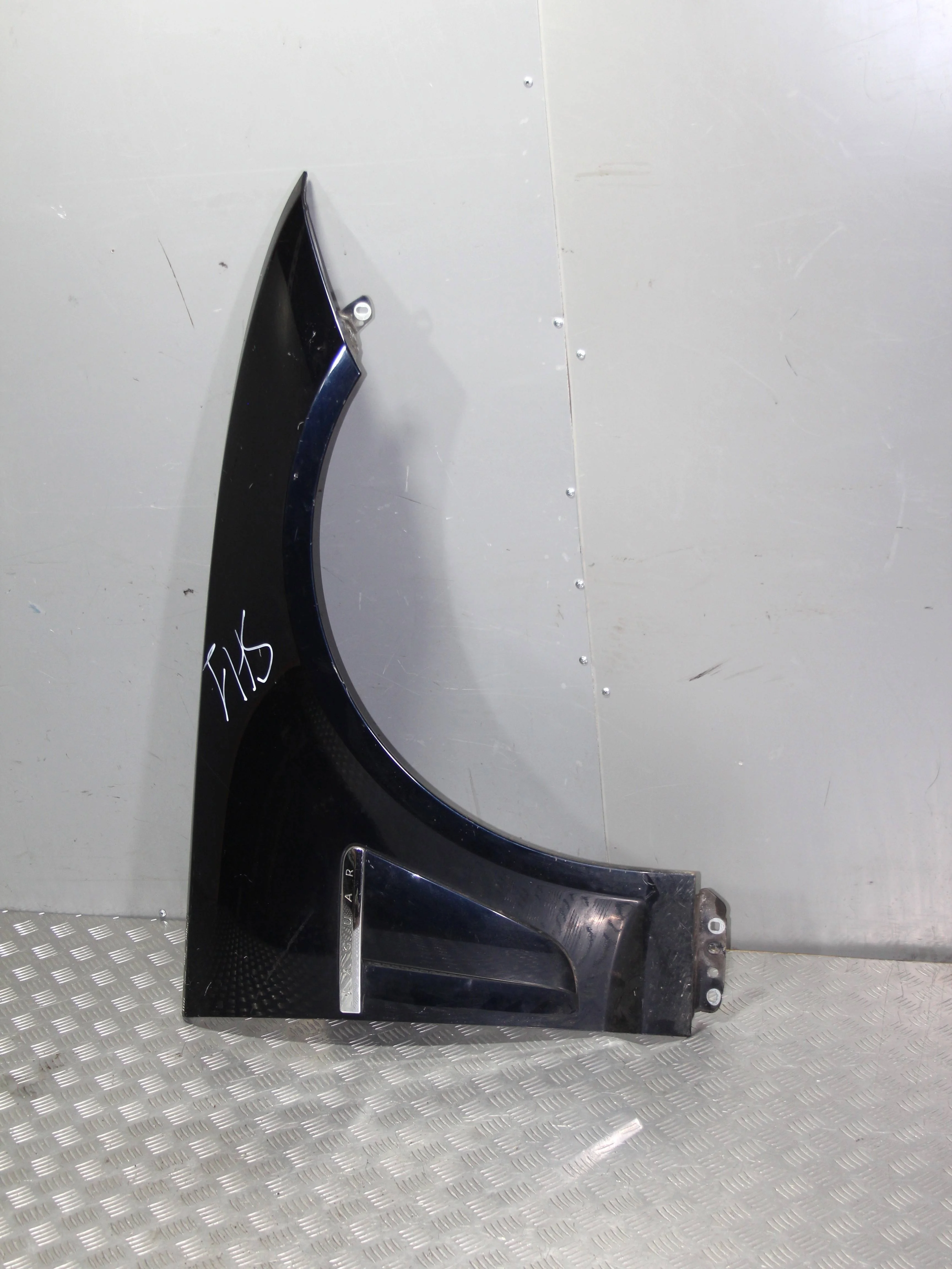 Крыло переднее правое JAGUAR XF I рестайлинг (201