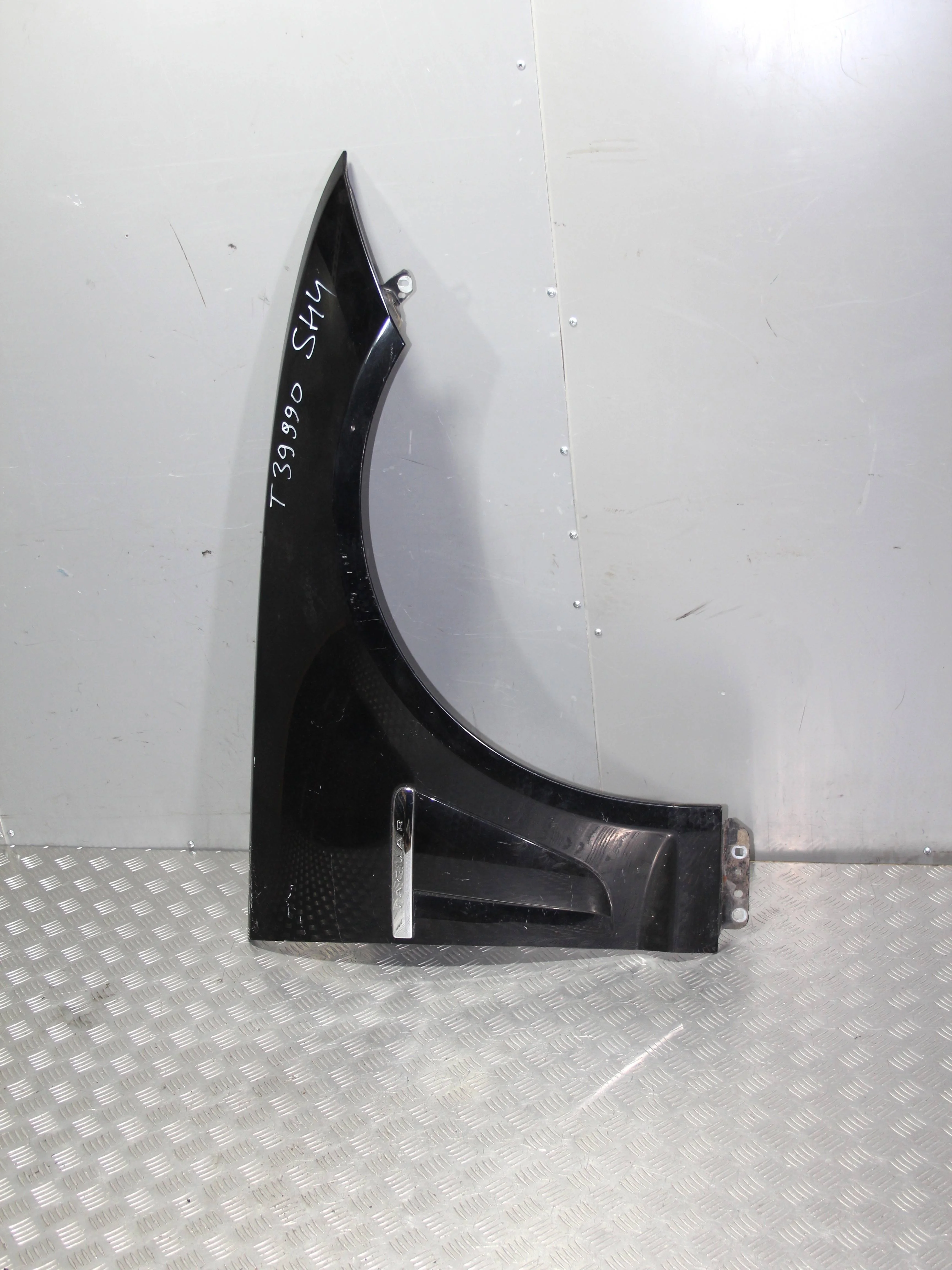 Крыло переднее правое JAGUAR XF I рестайлинг (201