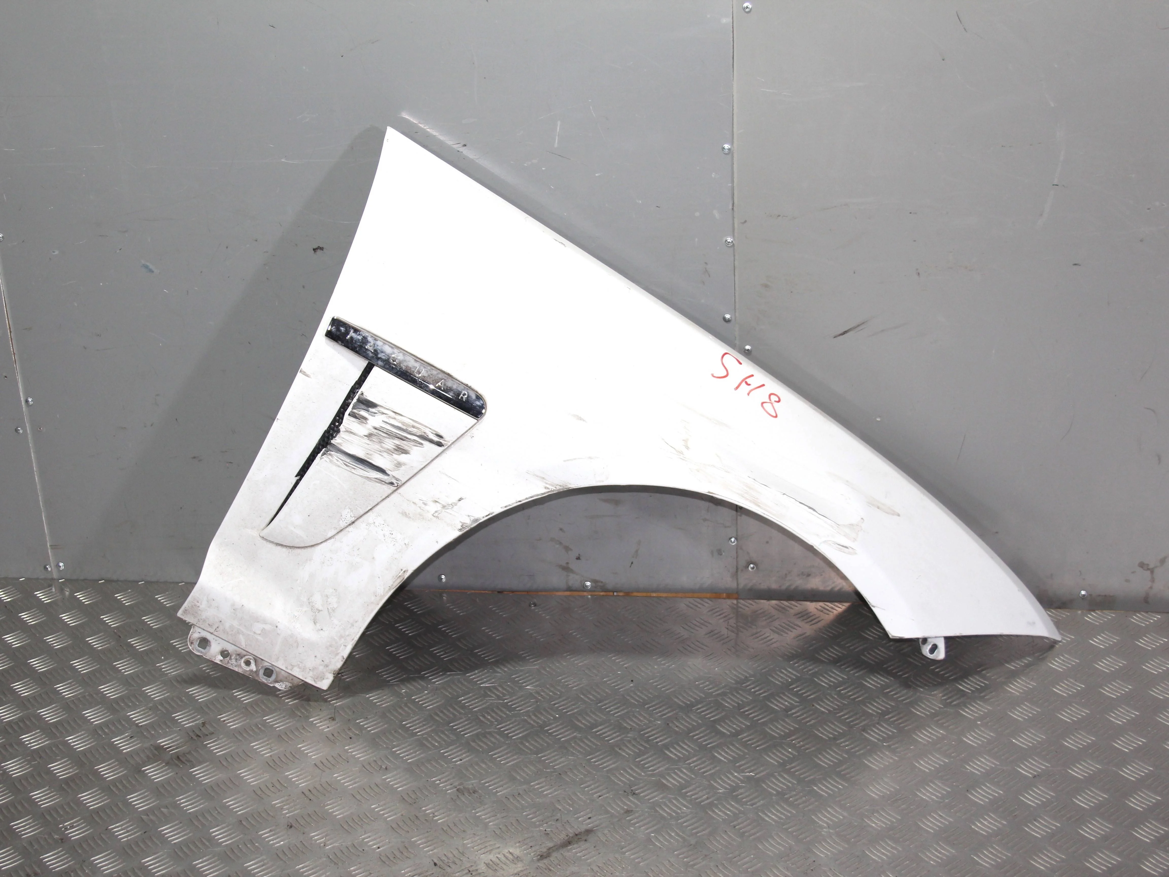 Крыло переднее правое JAGUAR XF I рестайлинг (201