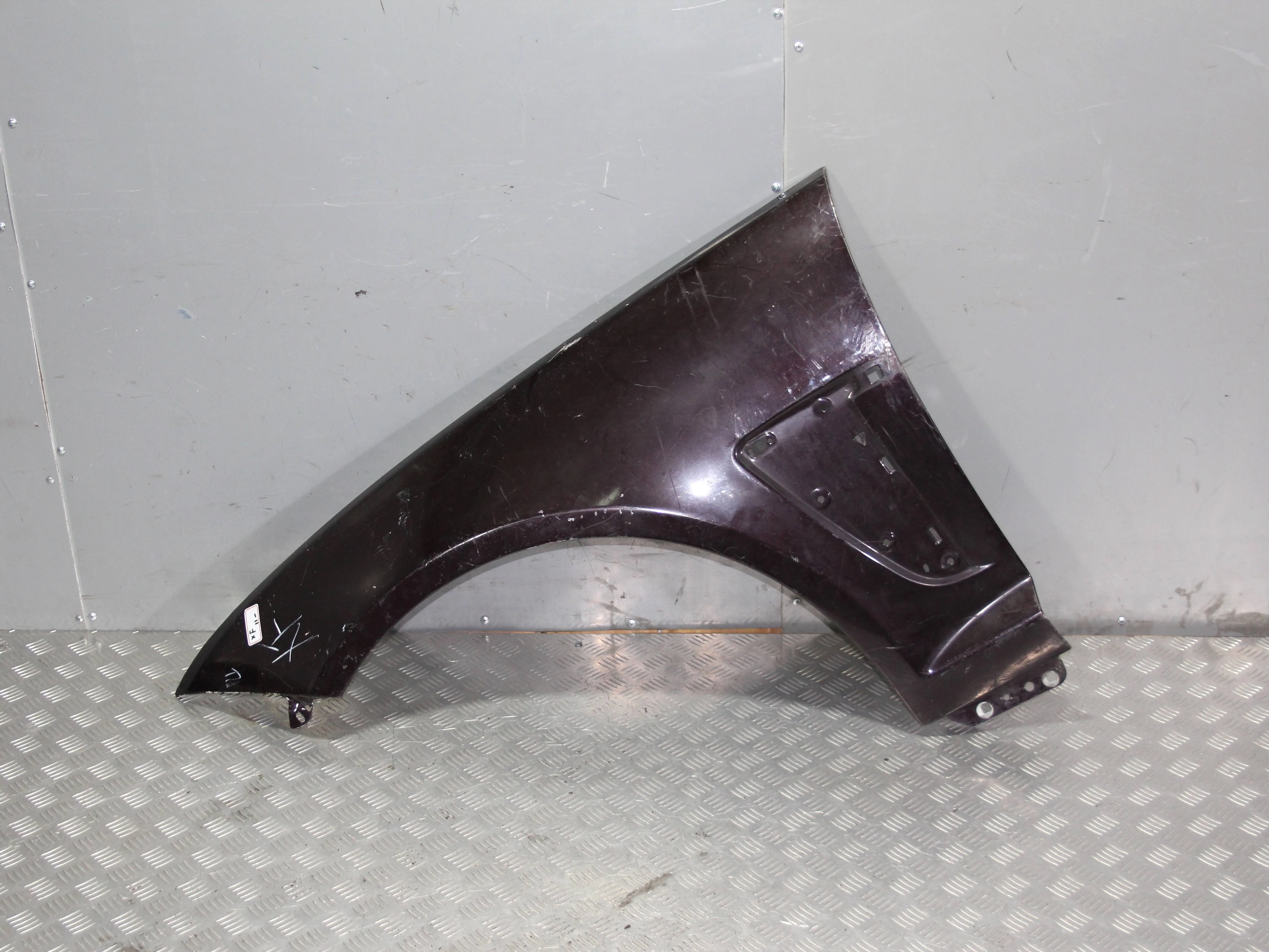 Крыло переднее левое JAGUAR XF I рестайлинг (2011