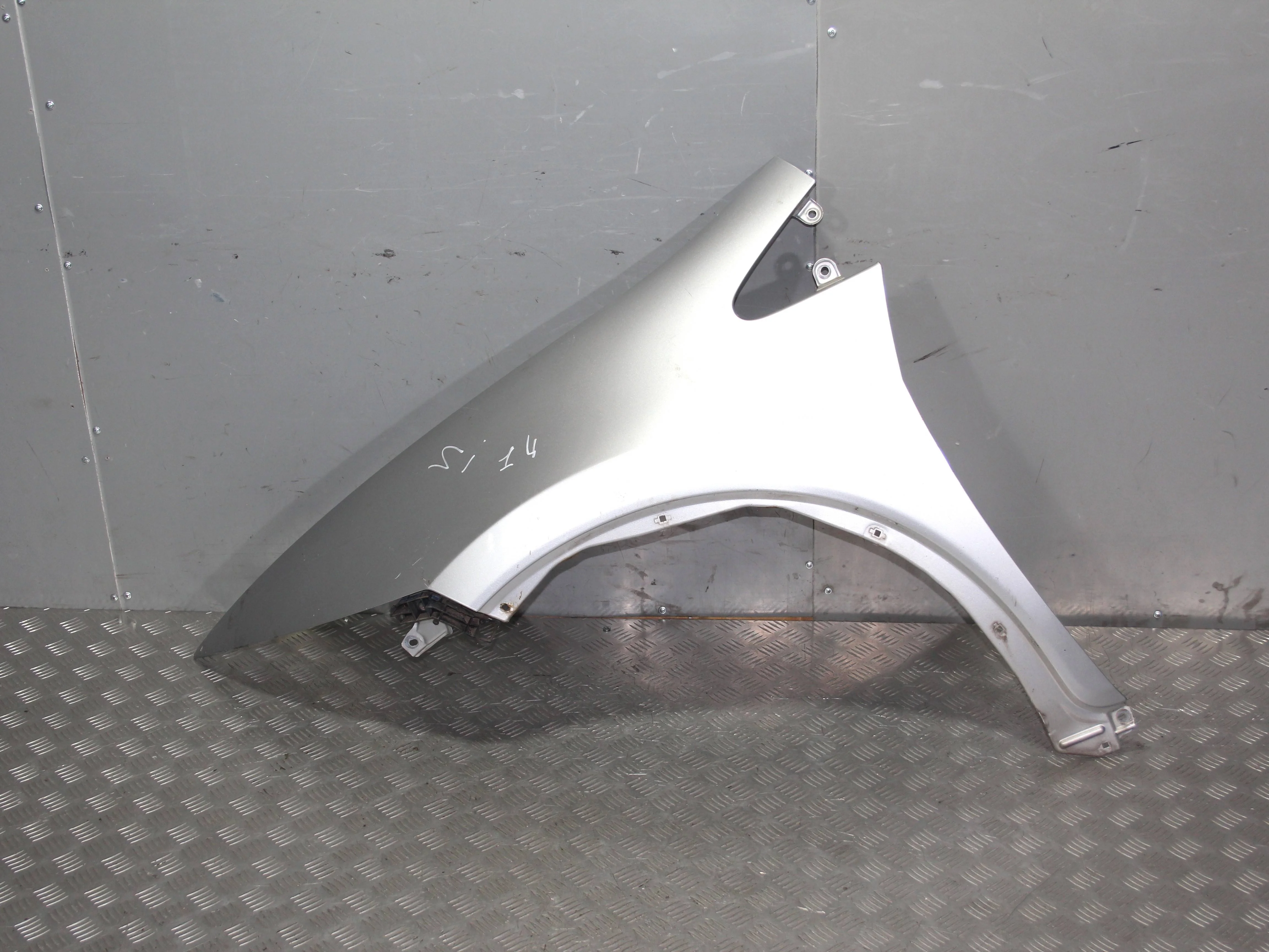 Крыло переднее левое HONDA Civic VIII (2005—2009)