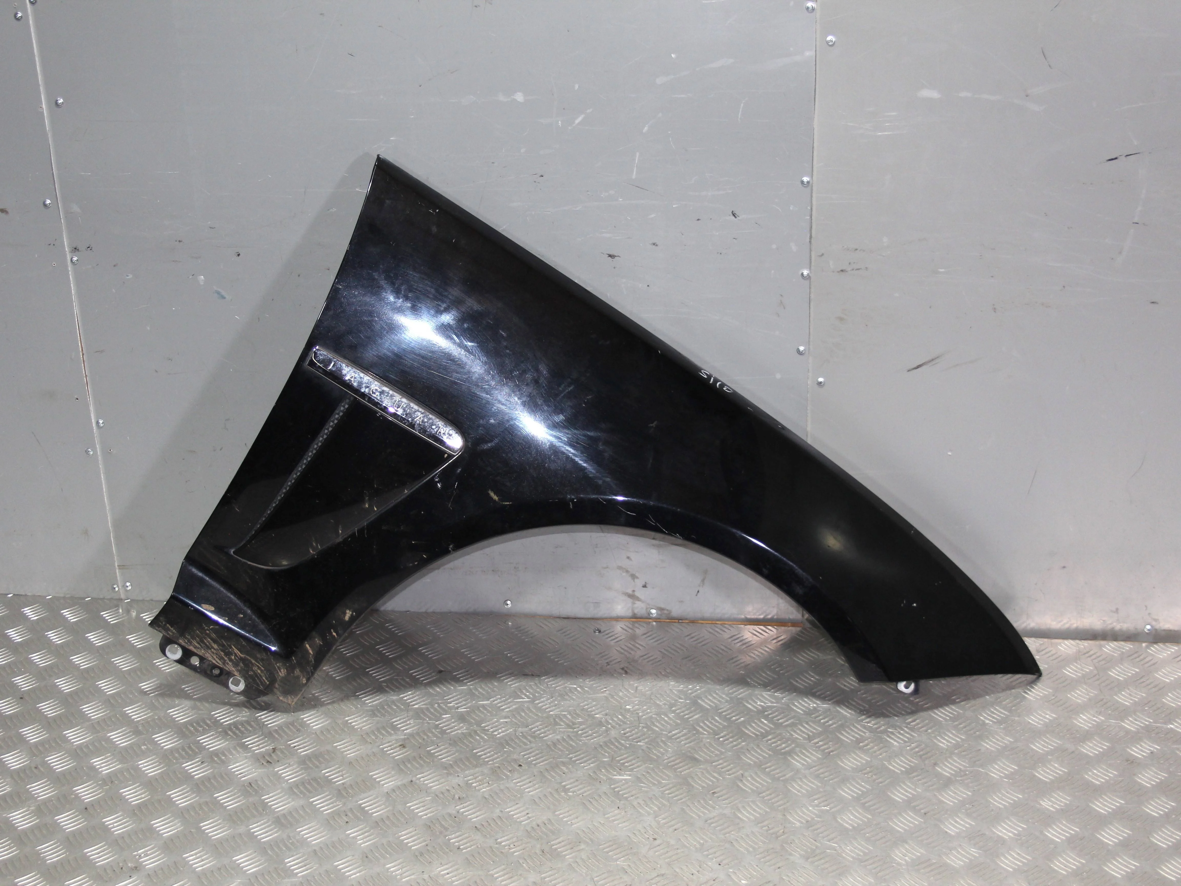 Крыло переднее правое JAGUAR XF I рестайлинг (201