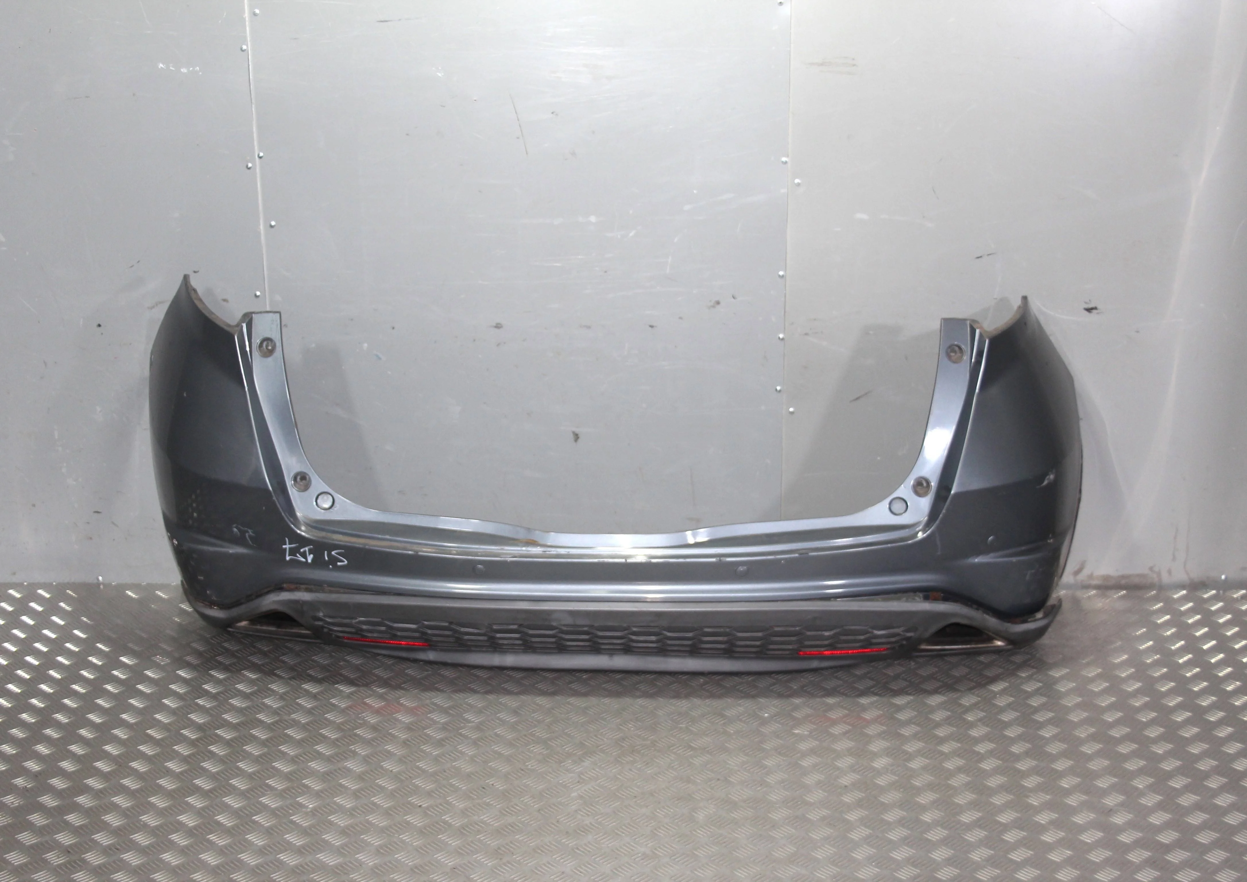 Бампер задний HONDA Civic VIII (2005—2009)