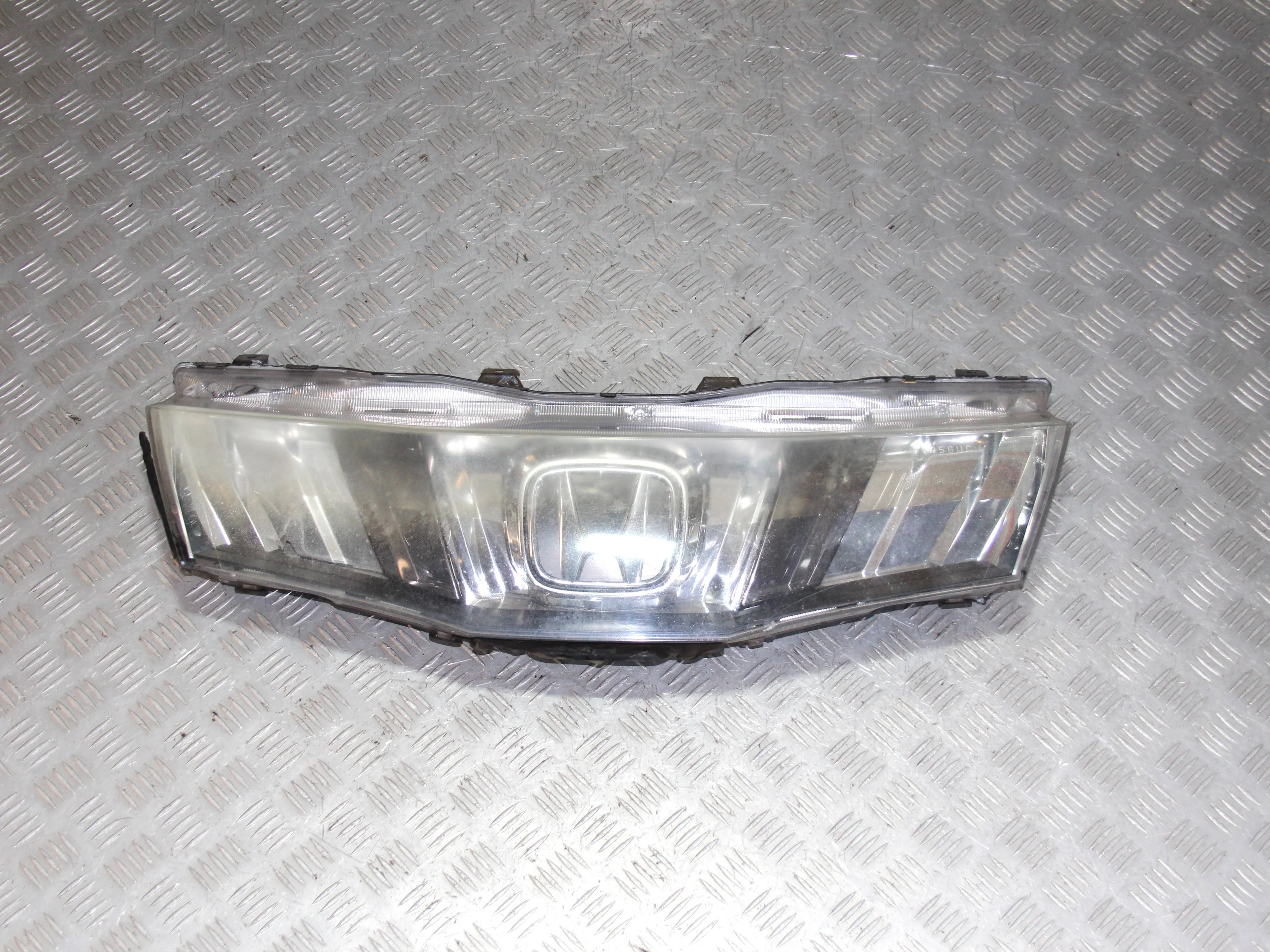 Решетка радиатора (люстра) HONDA Civic VIII (2005