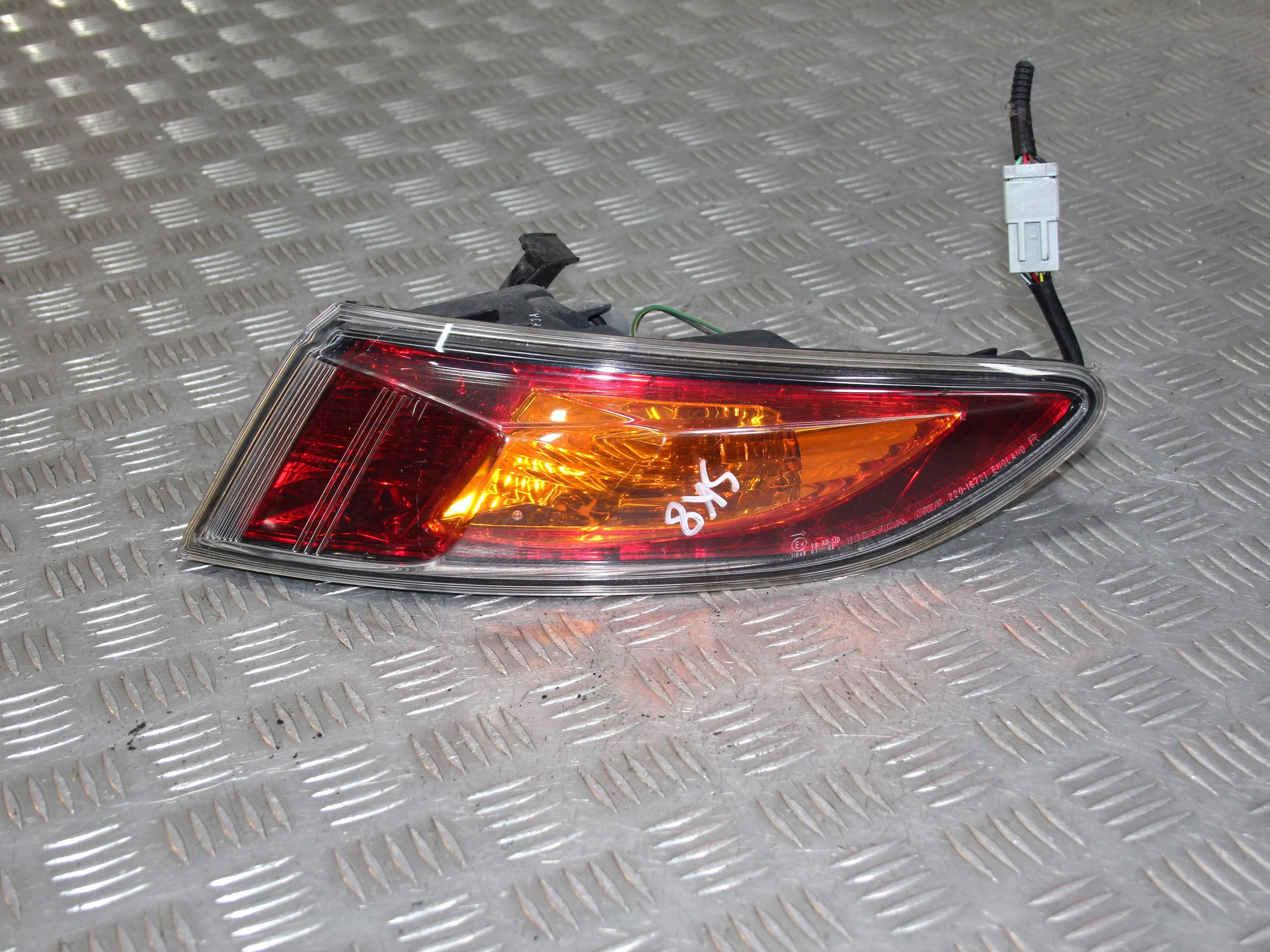 Фонарь внешний правый HONDA Civic VIII (2005—2009)