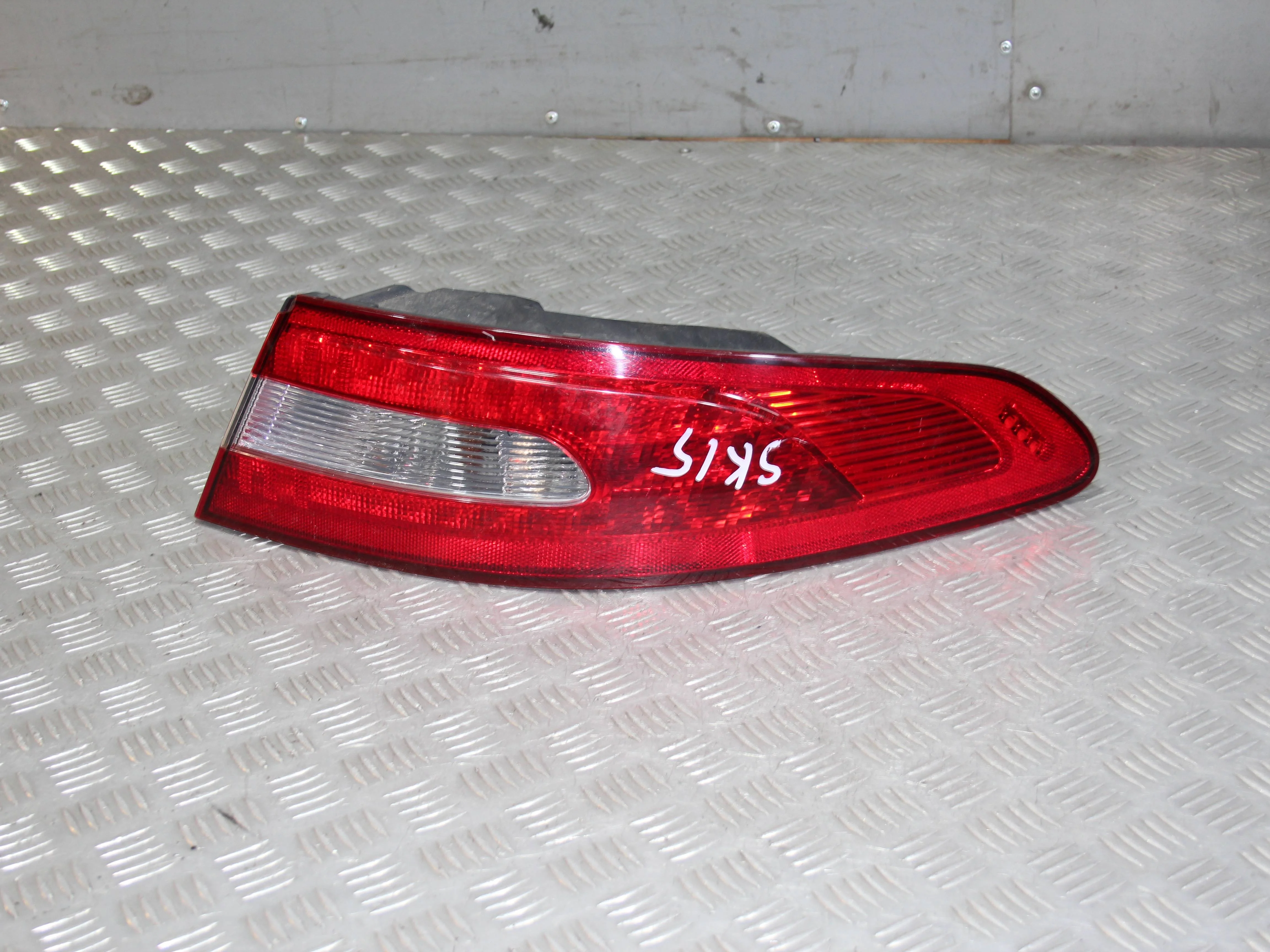 Фонарь внешний правый JAGUAR XF I (2007—2011)