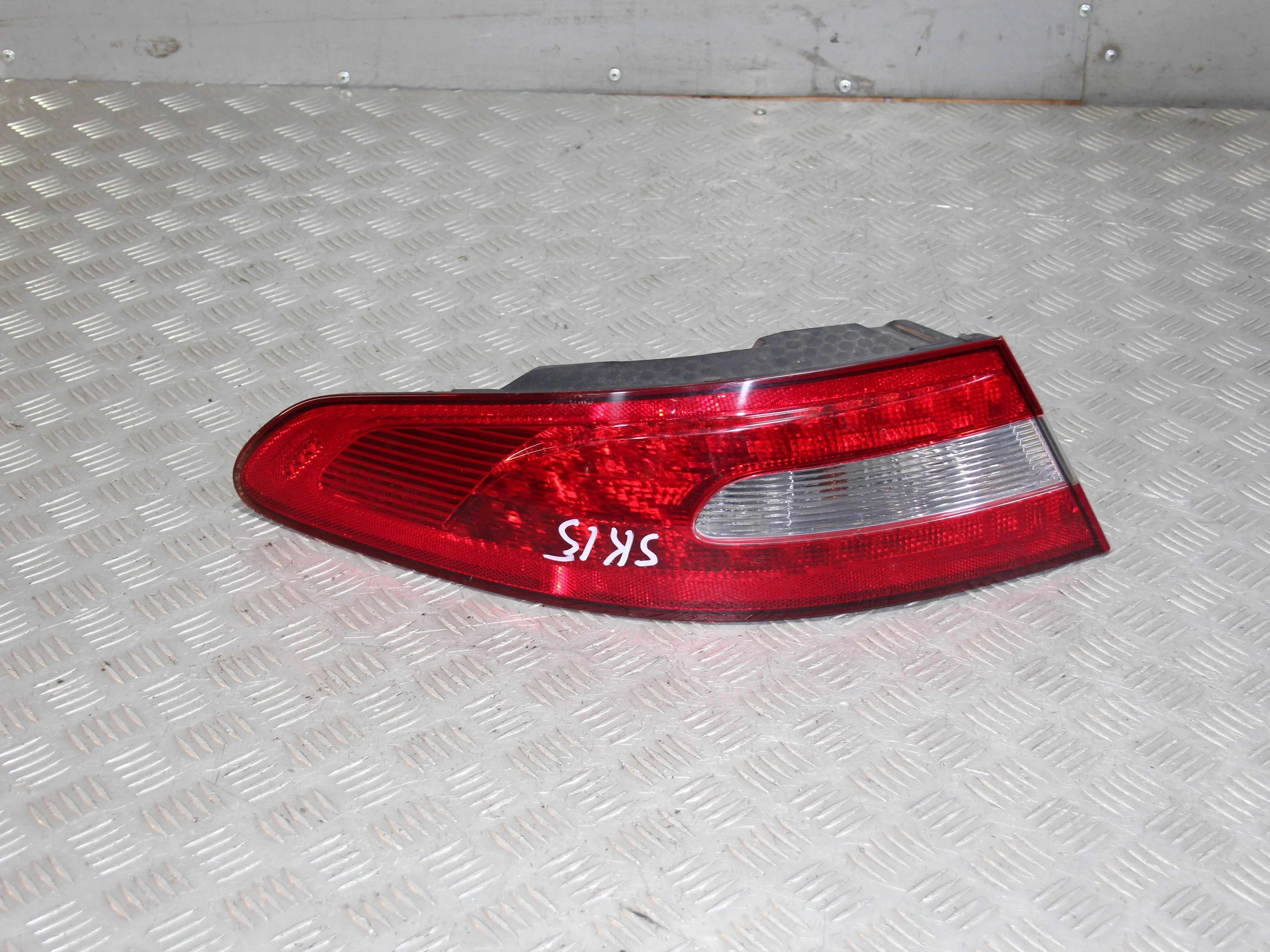 Фонарь внешний левый JAGUAR XF I (2007—2011)