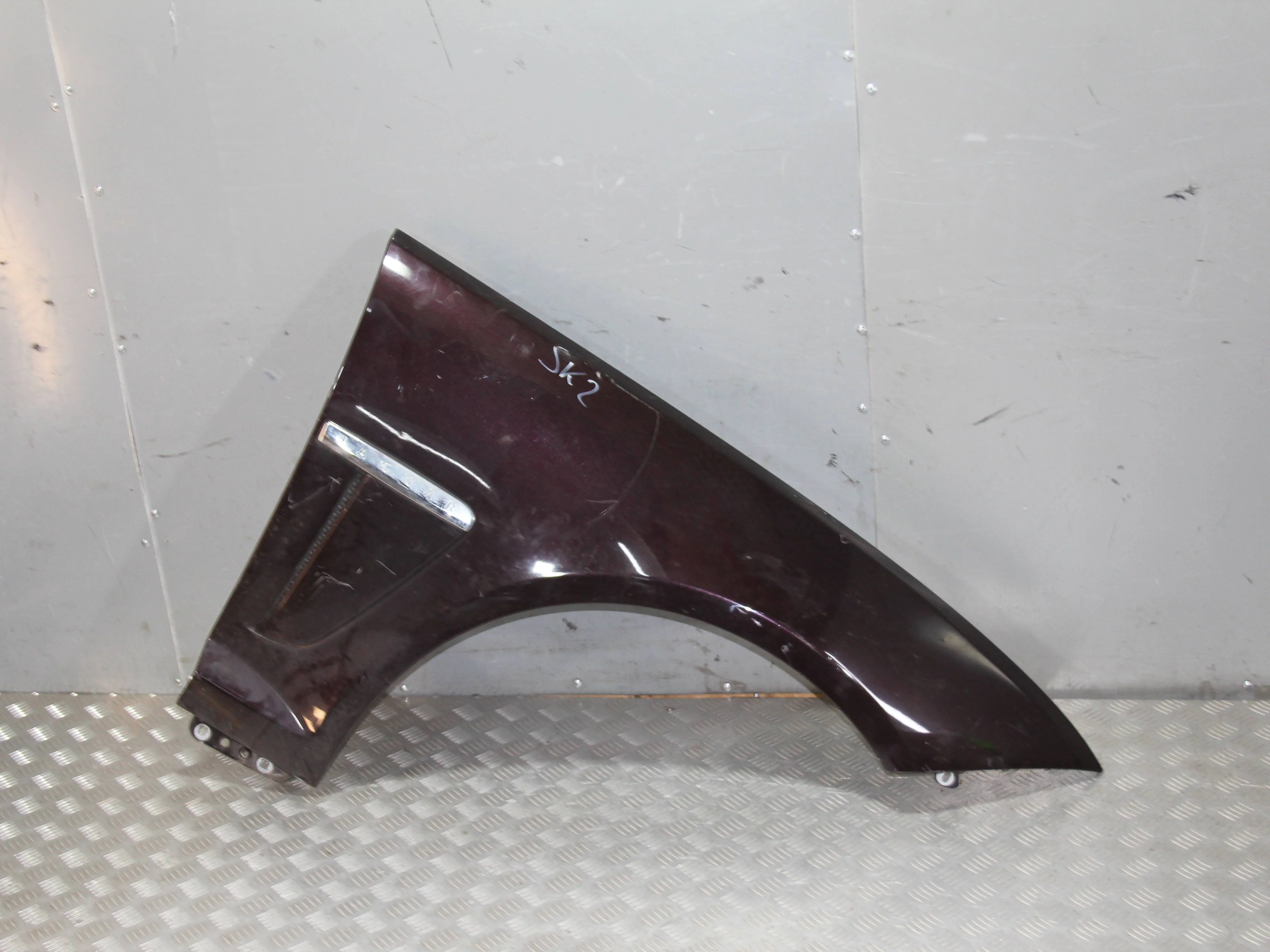 Крыло переднее правое JAGUAR XF I рестайлинг (201