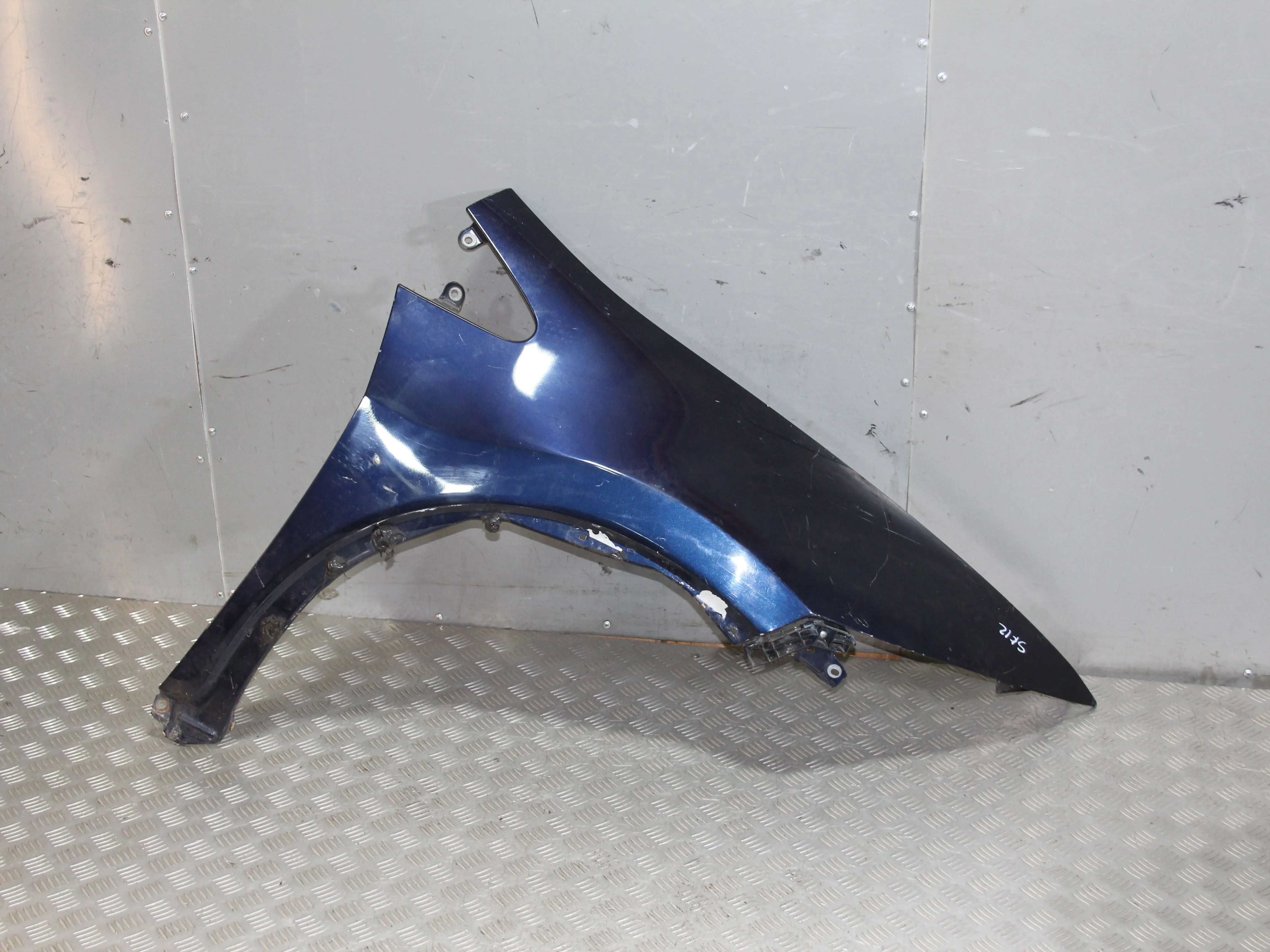 Крыло переднее правое HONDA Civic VIII (2005—2009)