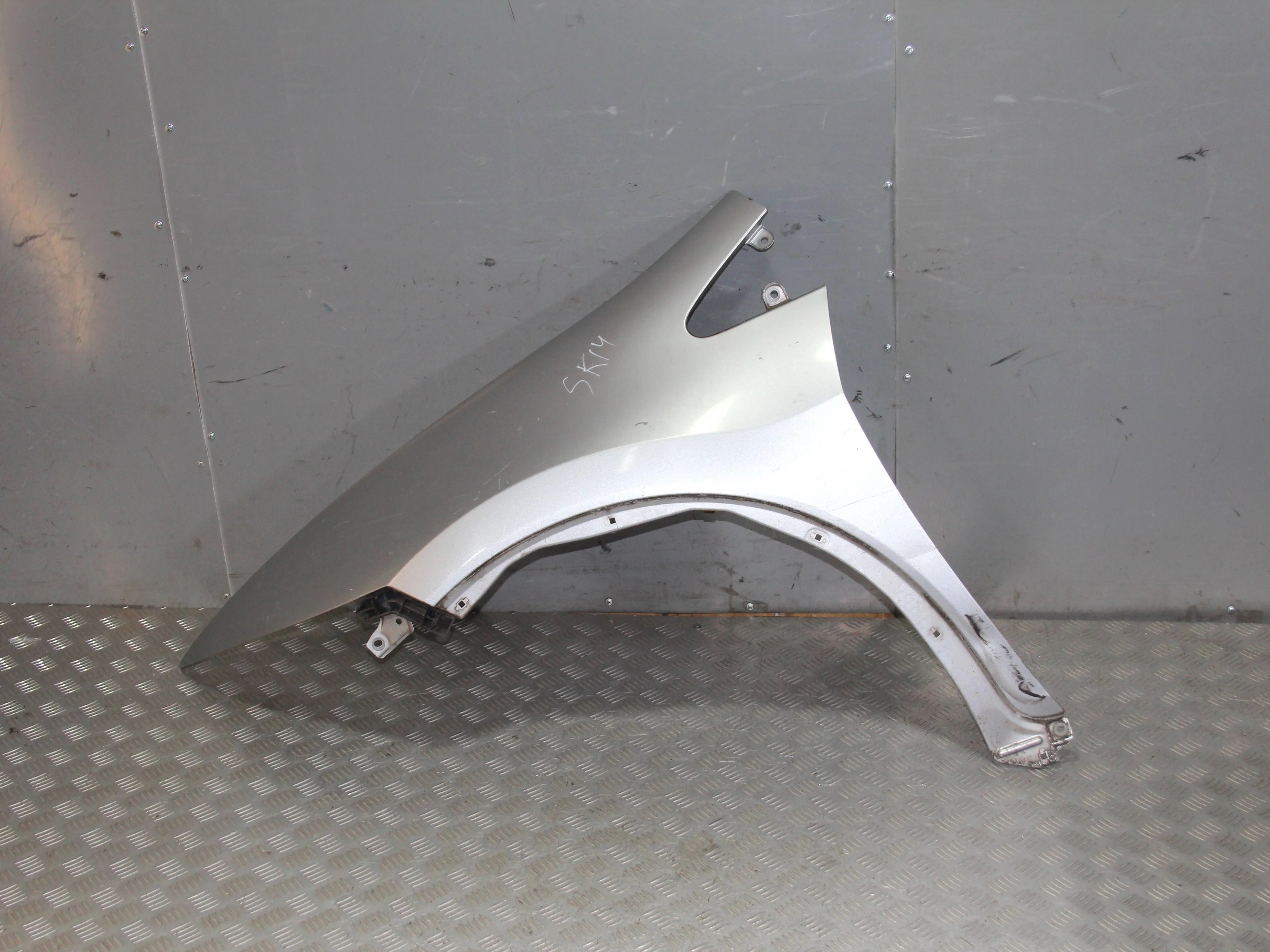 Крыло переднее левое HONDA Civic VIII (2005—2009)