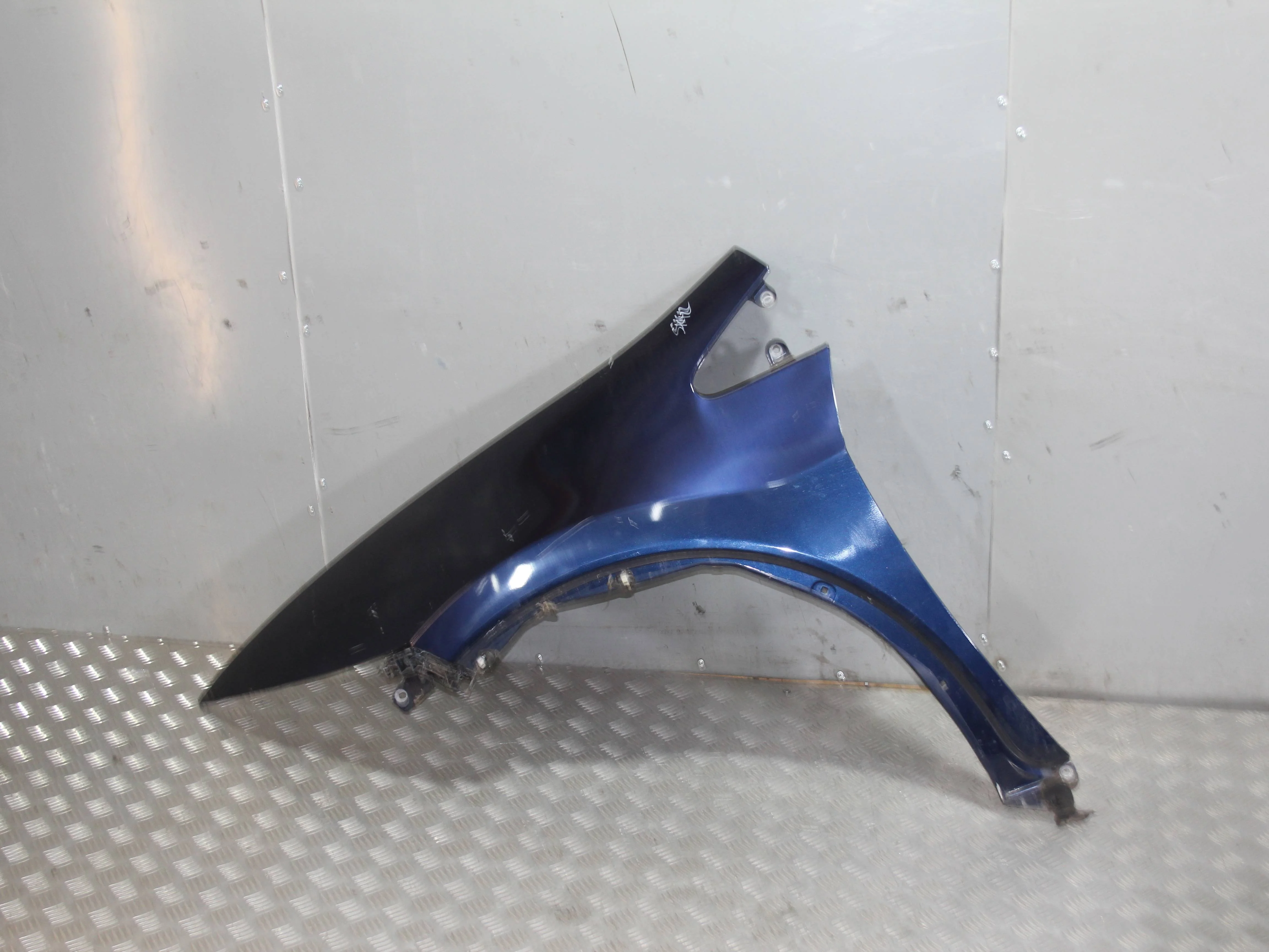 Крыло переднее левое HONDA Civic VIII (2005—2009)