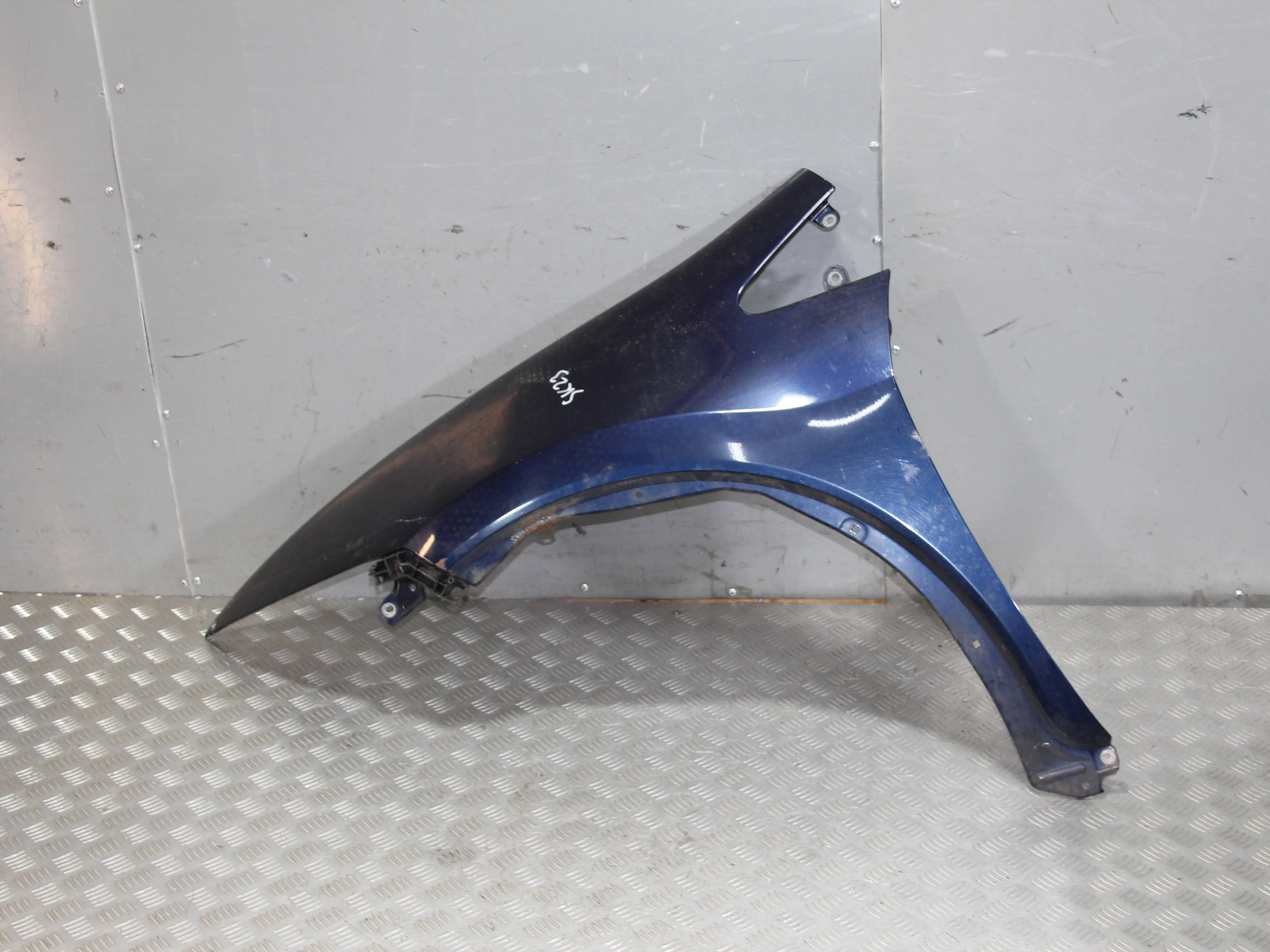 Крыло переднее левое HONDA Civic VIII (2005—2009)