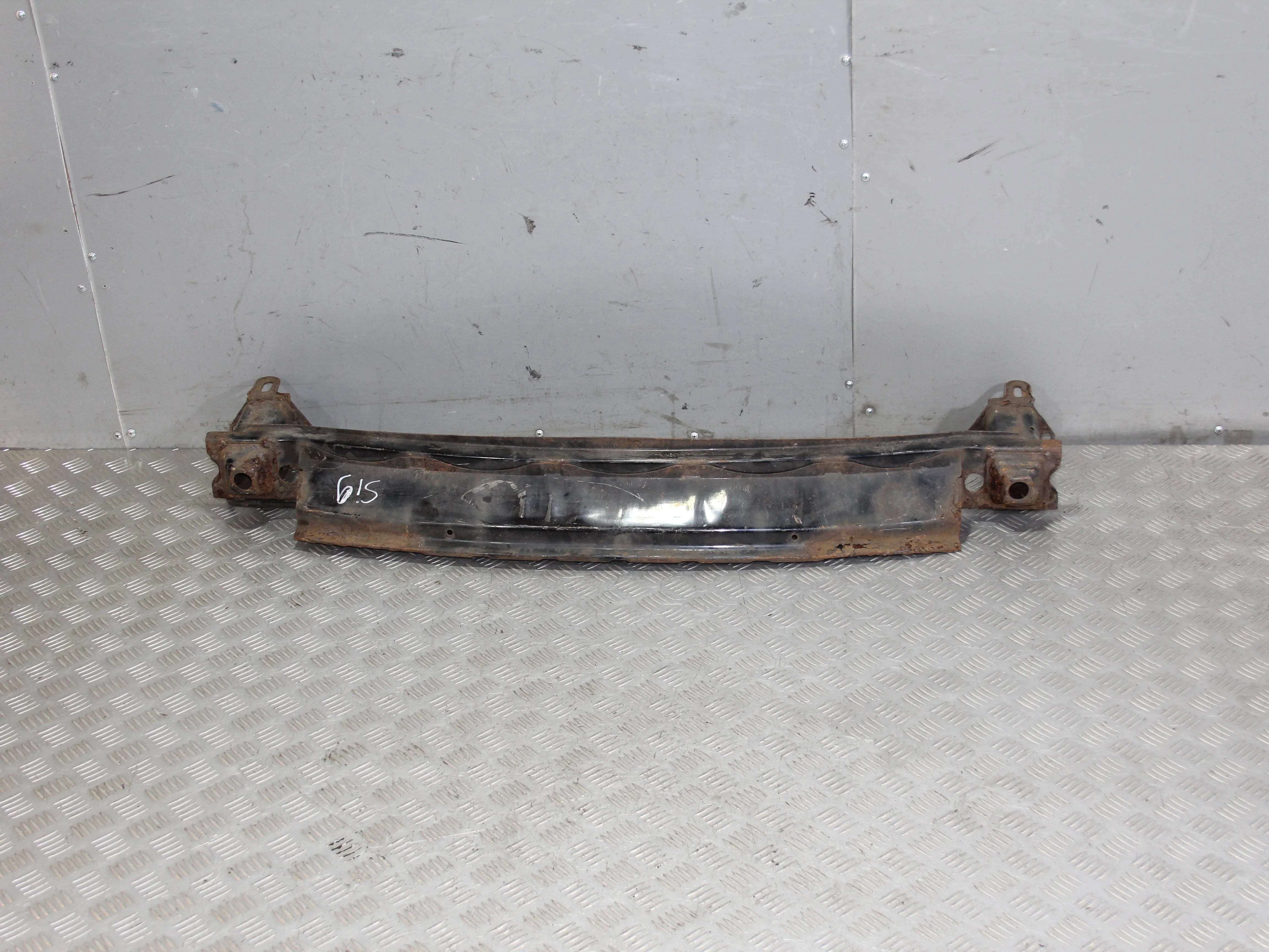 Усилитель переднего бампера HONDA Civic VIII (200