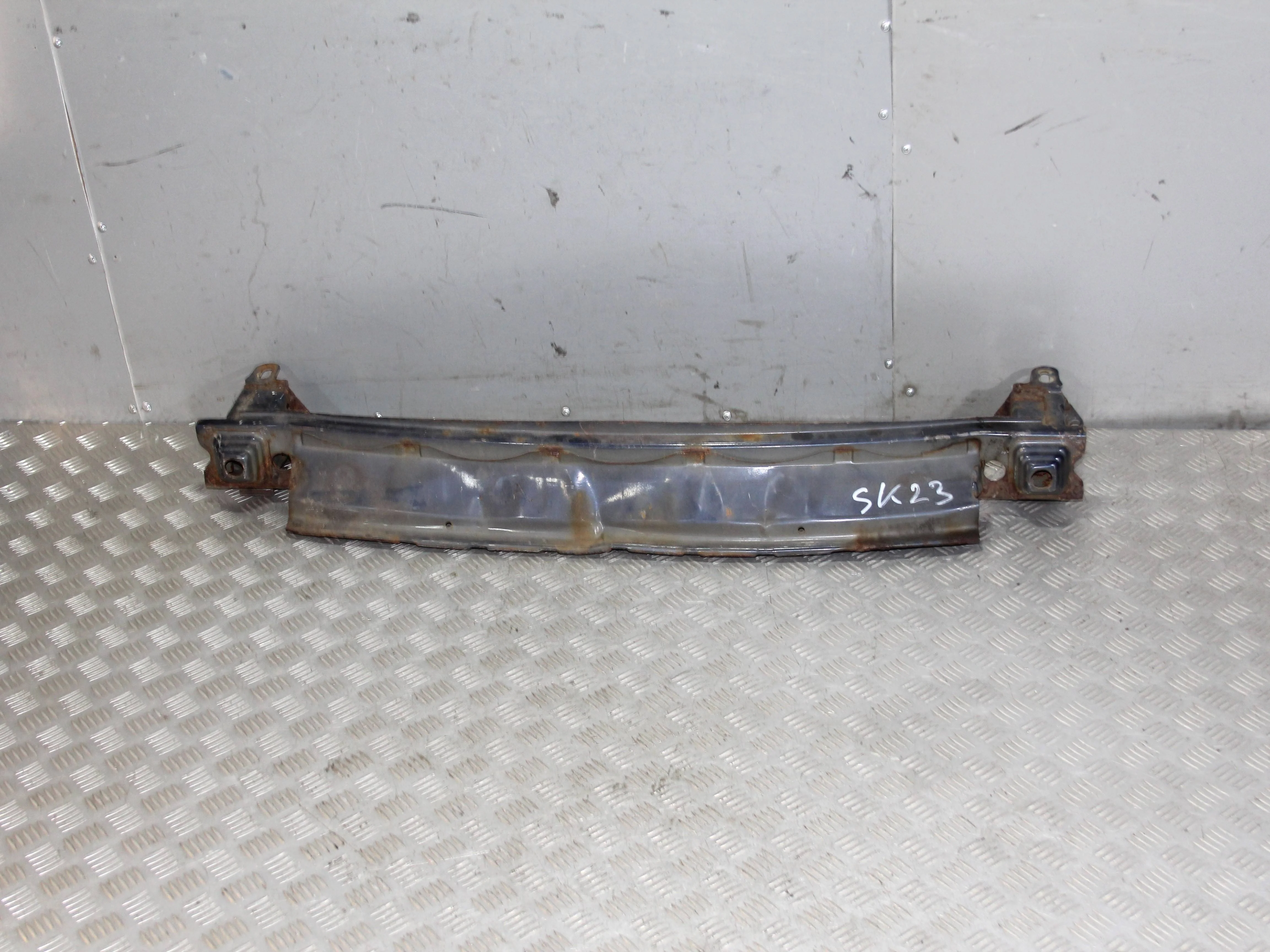 Усилитель переднего бампера HONDA Civic VIII (200