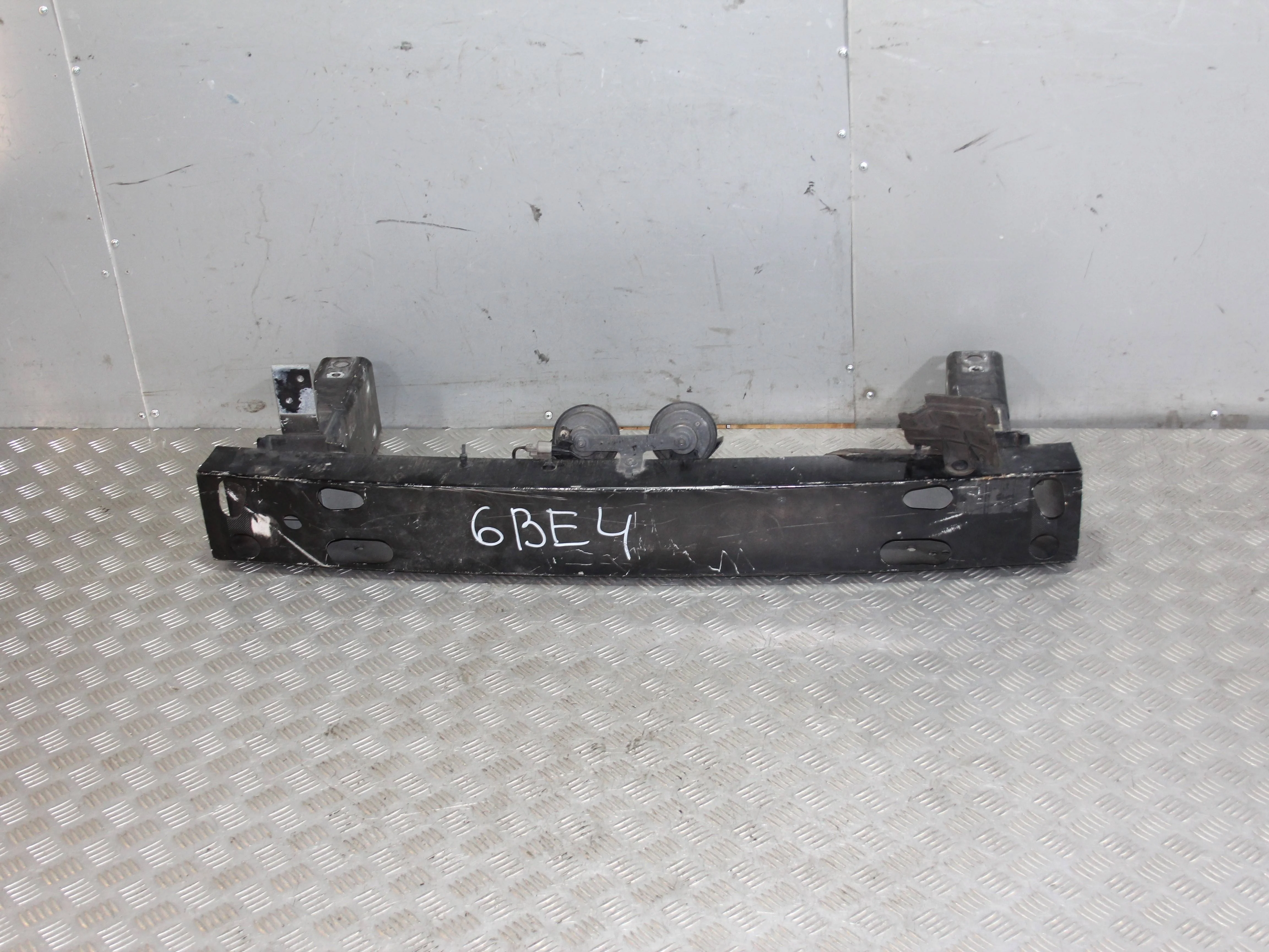 Усилитель переднего бампера JAGUAR XJ X351 (2009—