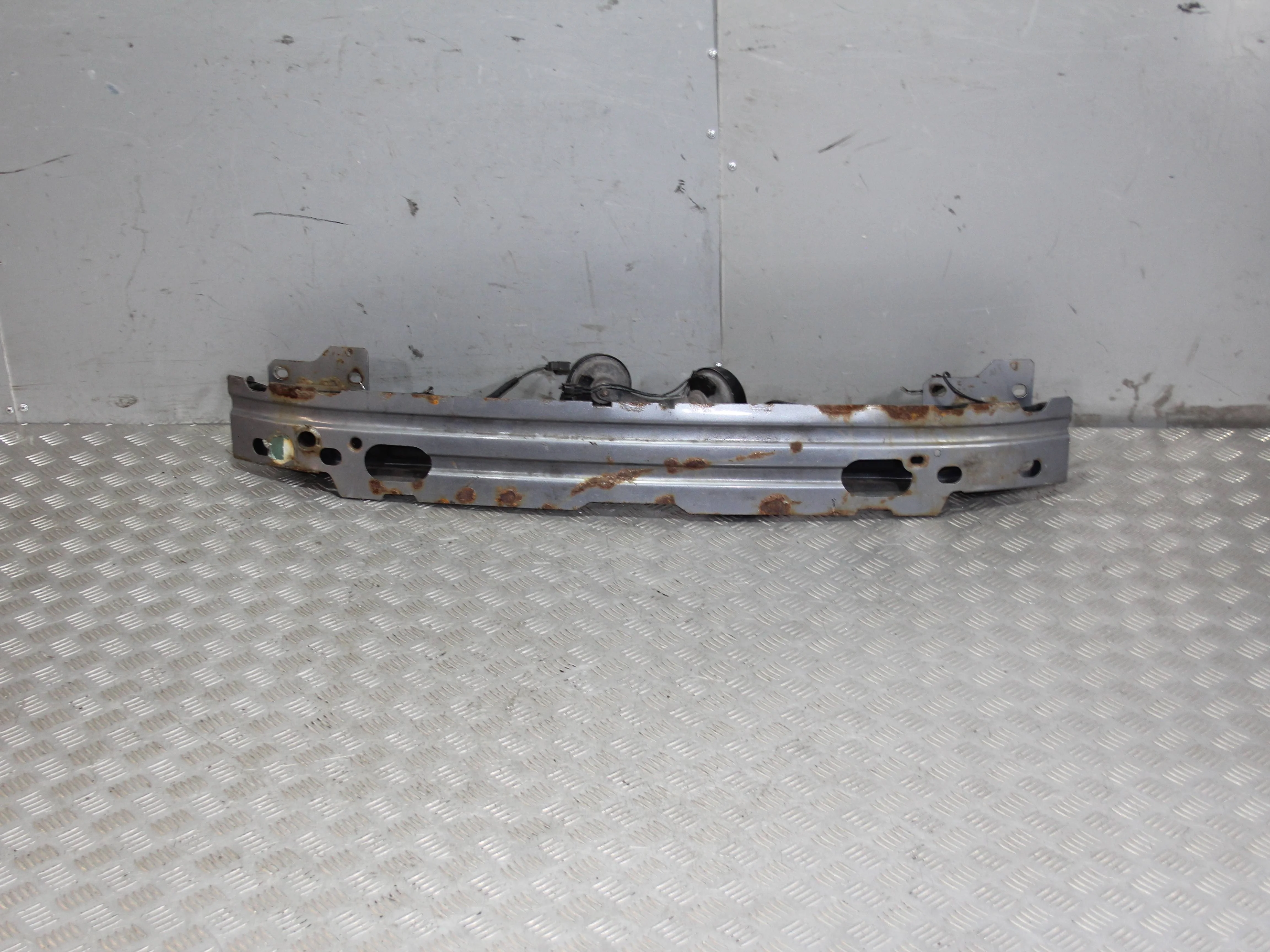 Усилитель переднего бампера JAGUAR XF I рестайлин