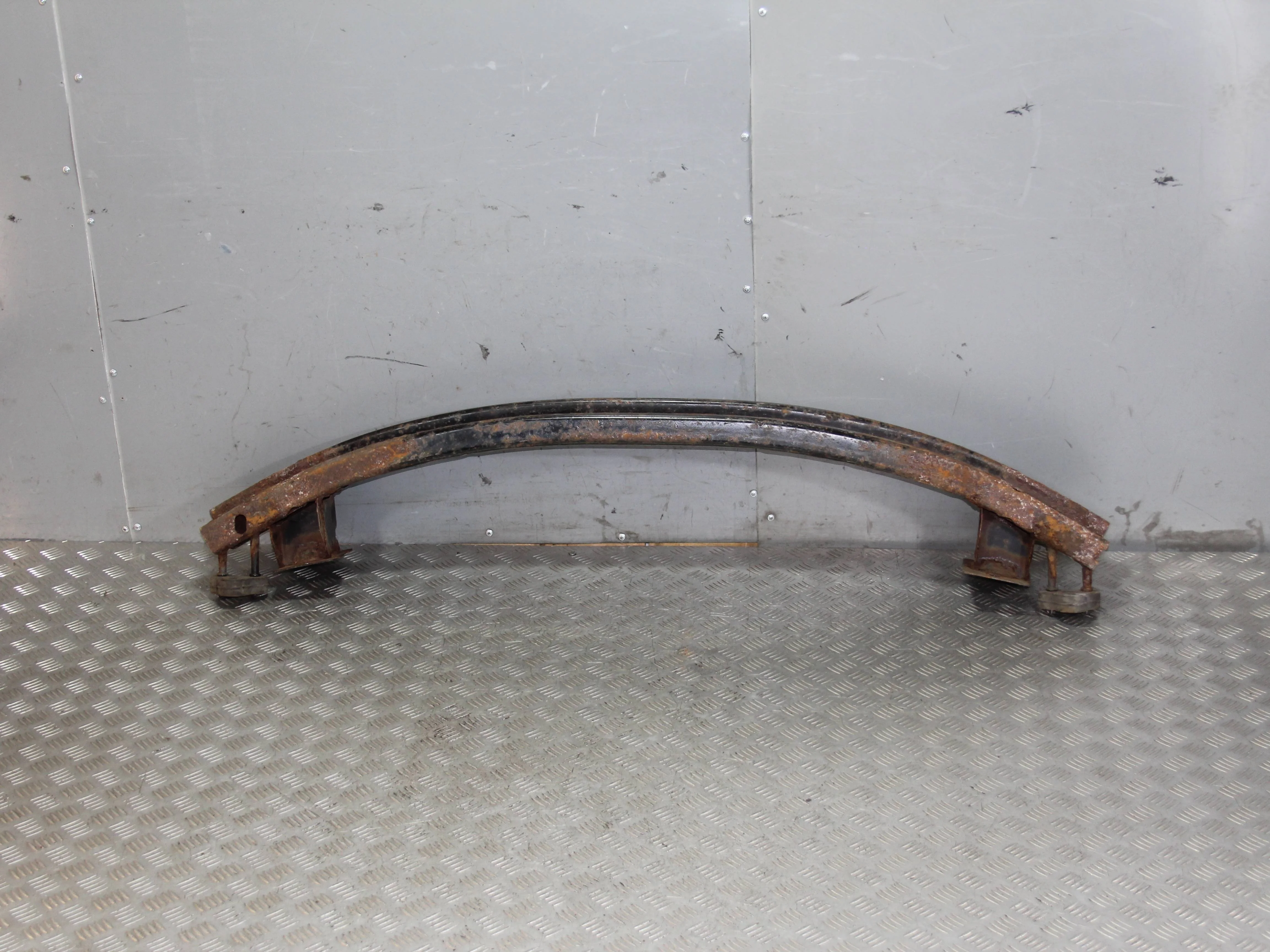 Усилитель заднего бампера JAGUAR XF I (2007—2011)