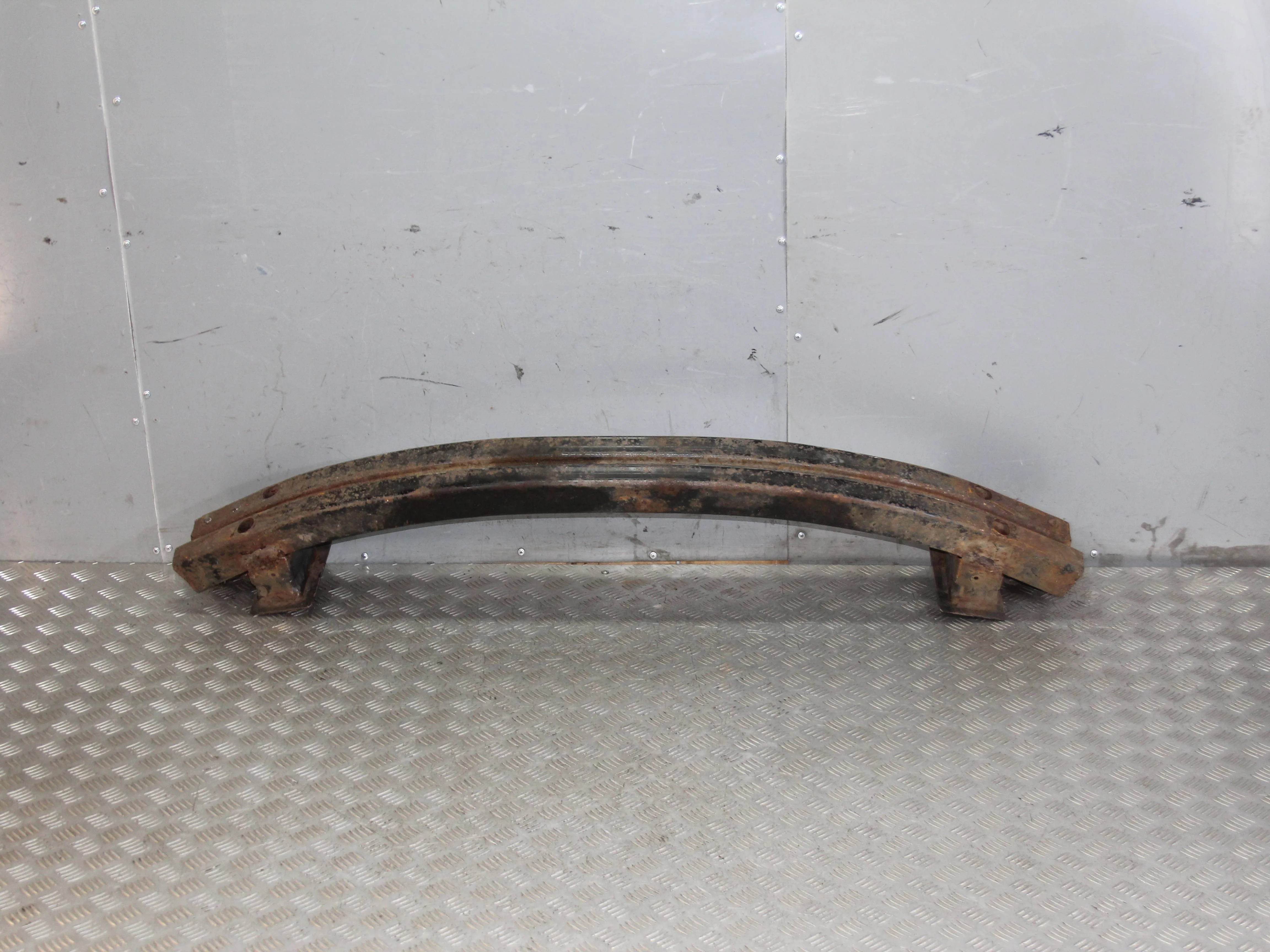 Усилитель заднего бампера JAGUAR XF I (2007—2011)