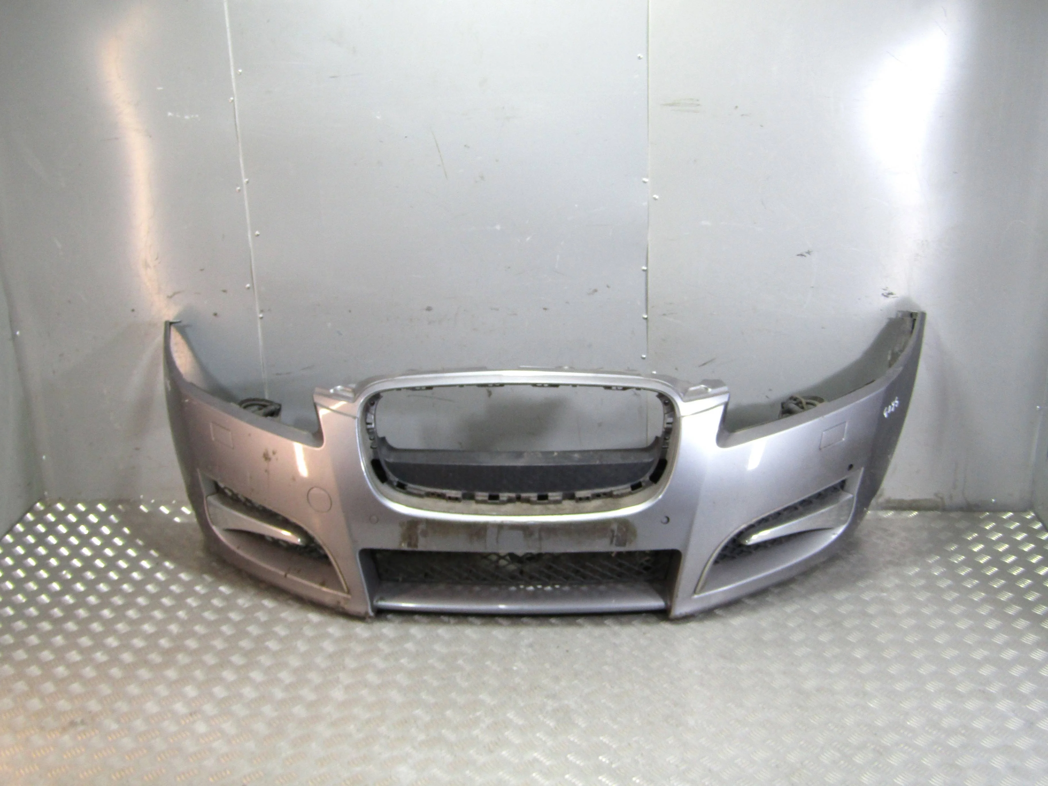 Бампер передний в сборе JAGUAR XF I рестайлинг (2