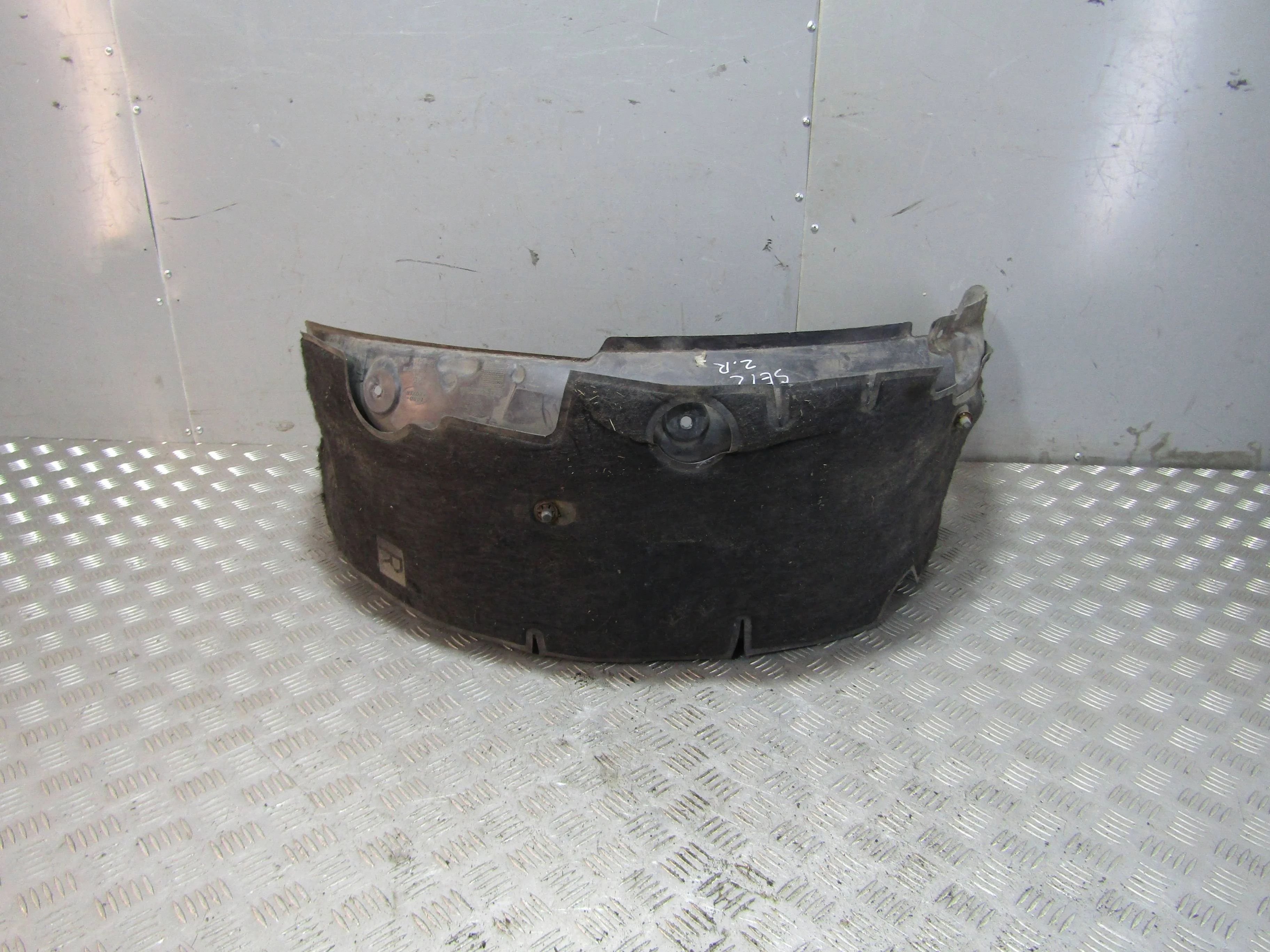 Подкрылок задний правый LAND ROVER Range Rover Sp