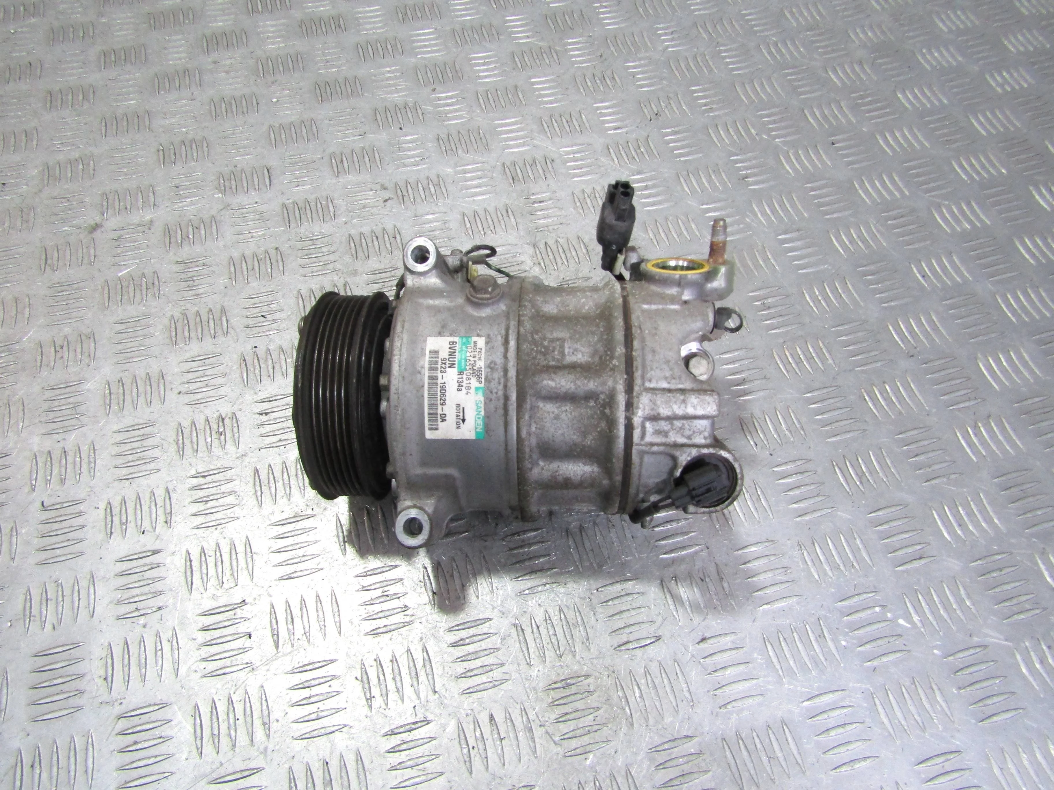 Компрессор системы кондиционирования JAGUAR XF I