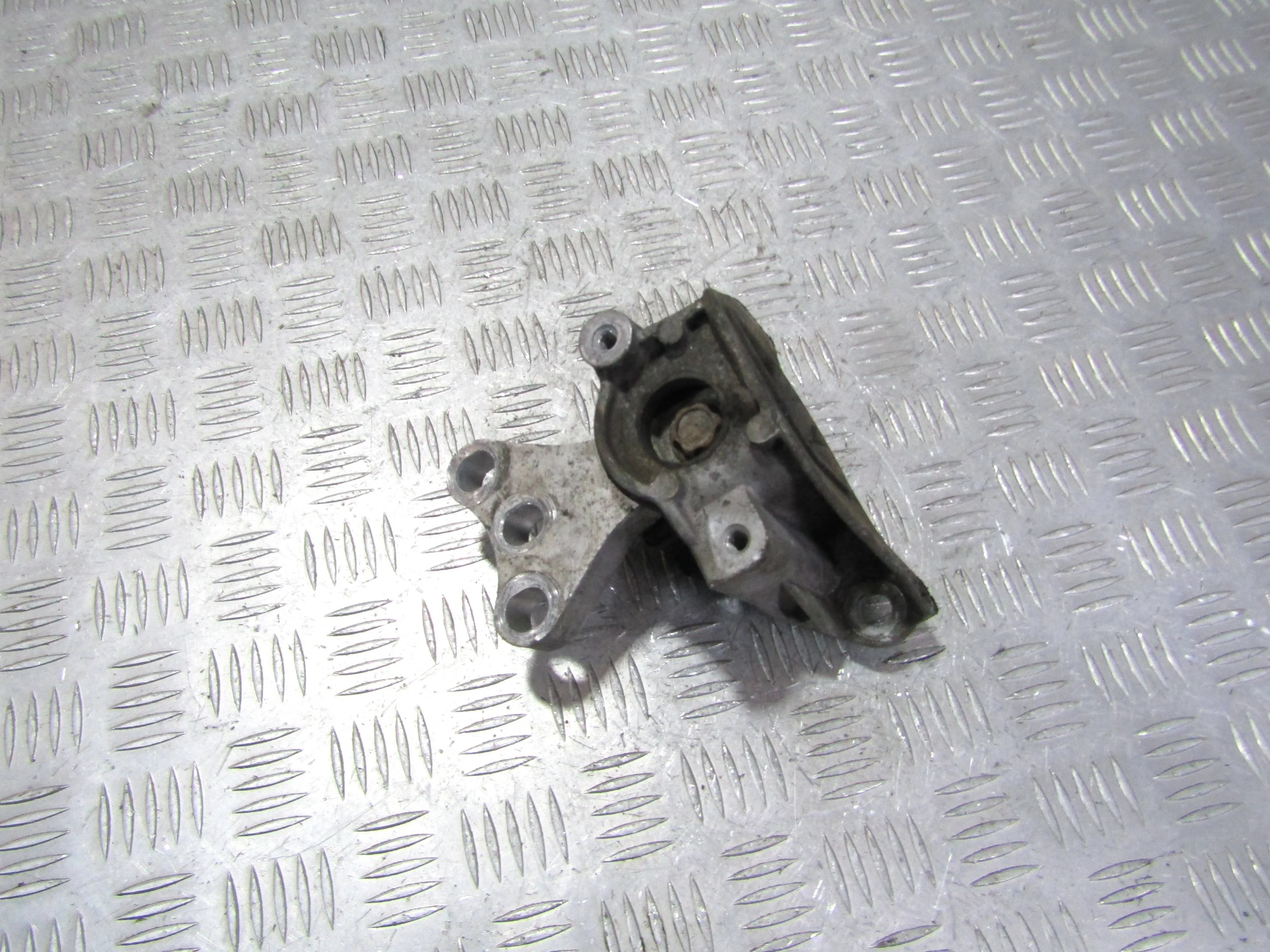 Опора КПП левая HONDA Civic VIII (2005—2009)