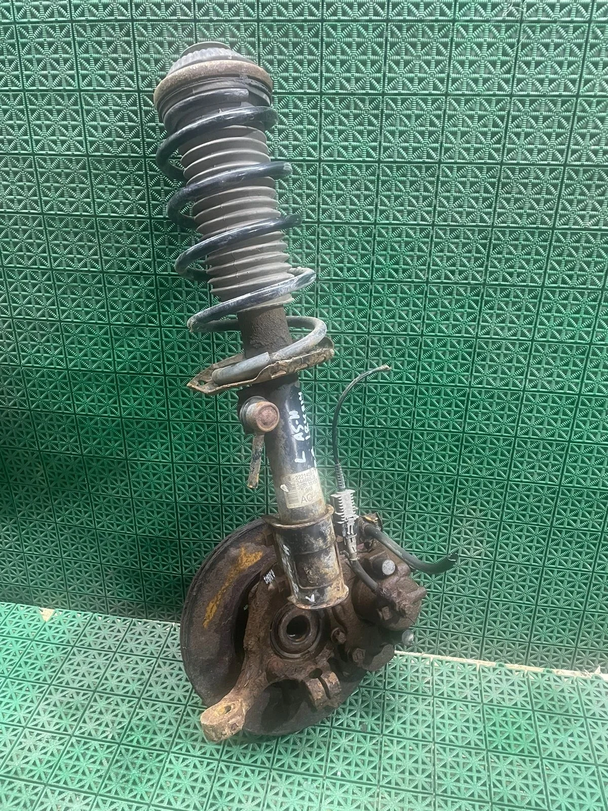 Кулак поворотный OPEL ASTRA H, ZAFIRA B 2004- левый б/у ASTRA H(2004-2014);ZAFIRA B(2005-2014)