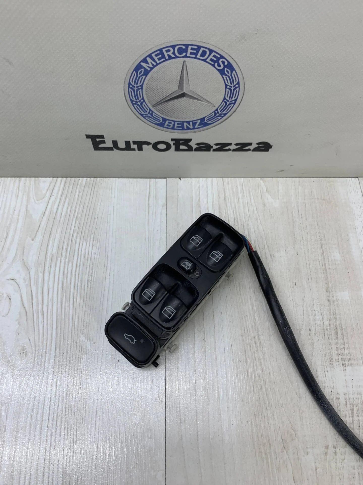 Блок управления стеклоподъемниками Mercedes W209