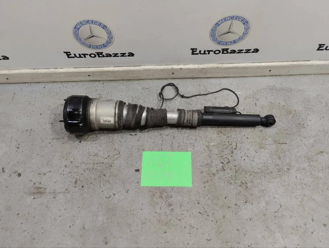 Пневмоамортизатор задний правый Mercedes W221