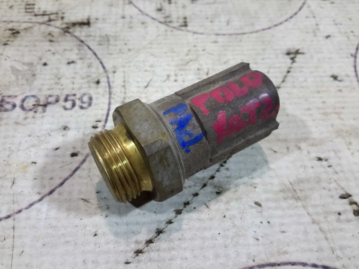 Датчик включения вентилятора Volkswagen Polo V рестайлинг (2015—2020)