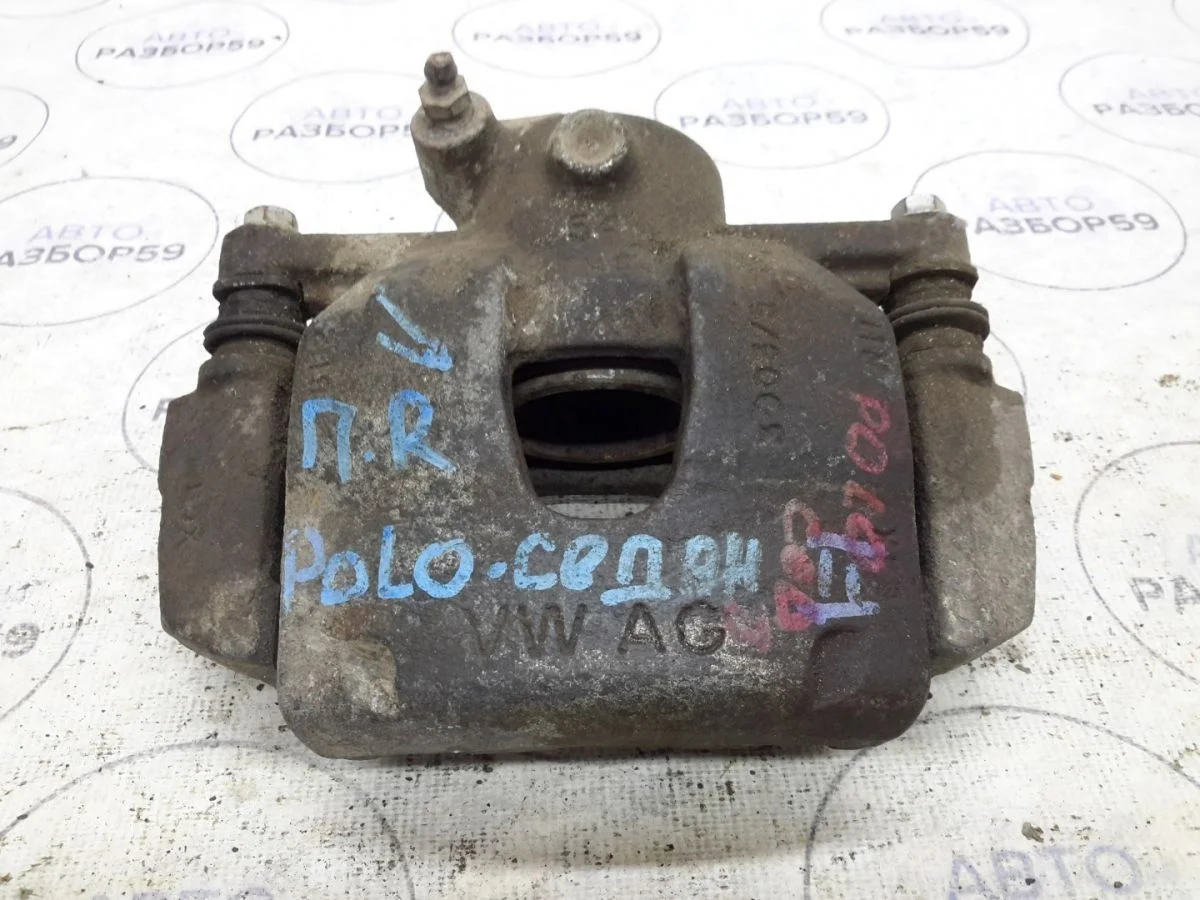 Суппорт передний правый Volkswagen Polo V рестайлинг (2015—2020)
