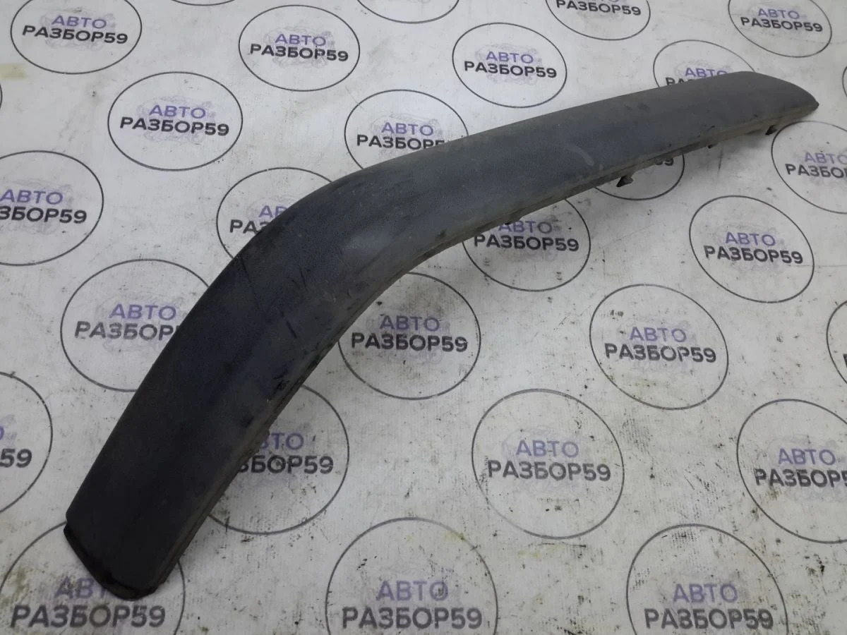 Молдинг заднего бампера Volkswagen Passat B5 (1996—2001)