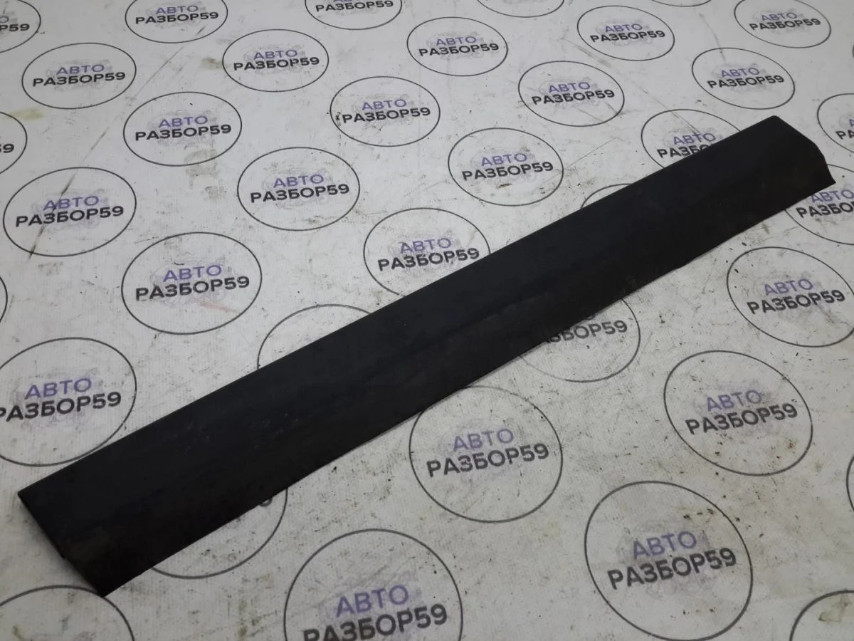 Молдинг двери задней левой Volkswagen Passat B5 рестайлинг (2000—2005)