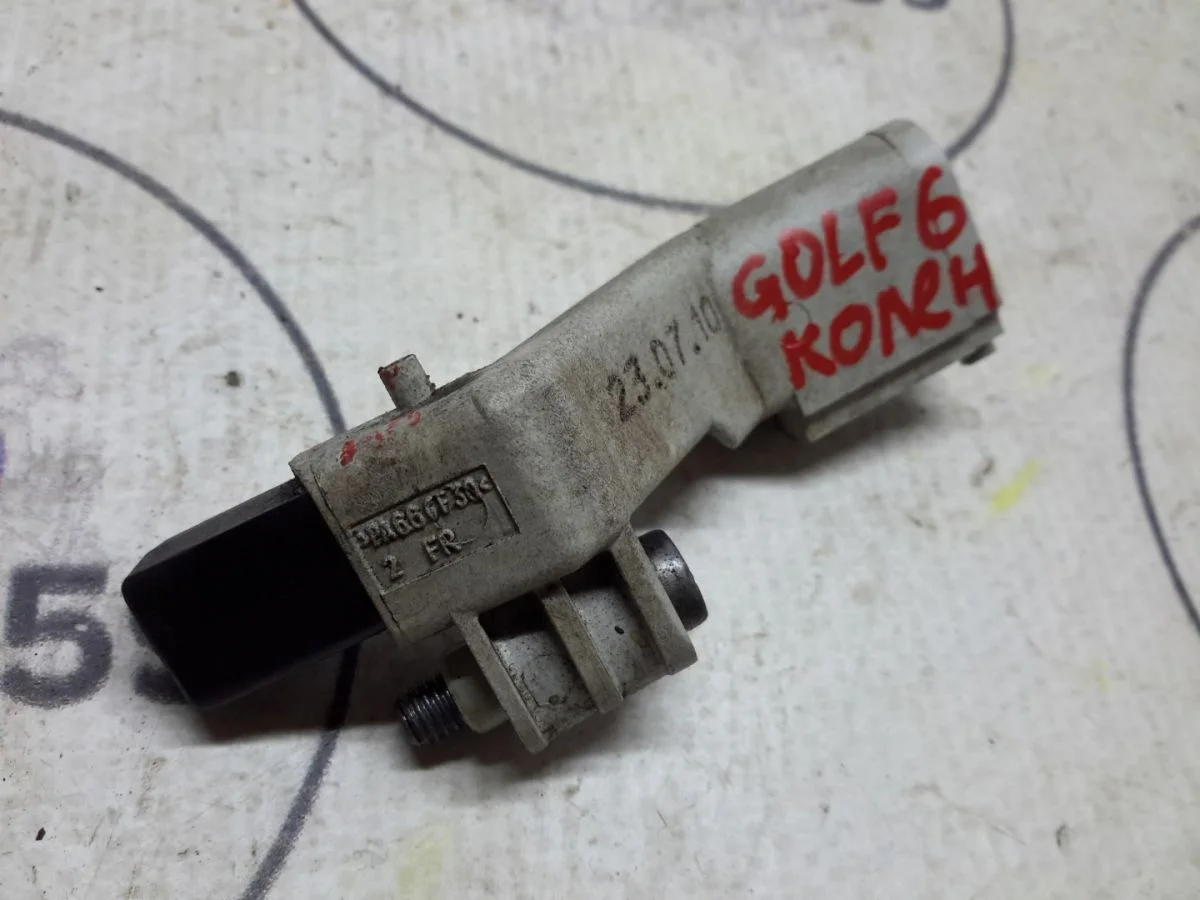 Датчик коленвала Volkswagen Golf Mk6 (2008—2012)