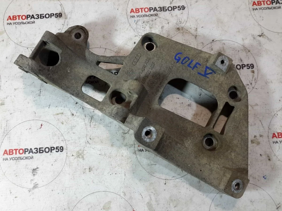 Кронштейн генератора Volkswagen Golf Mk5 (2003—2009)